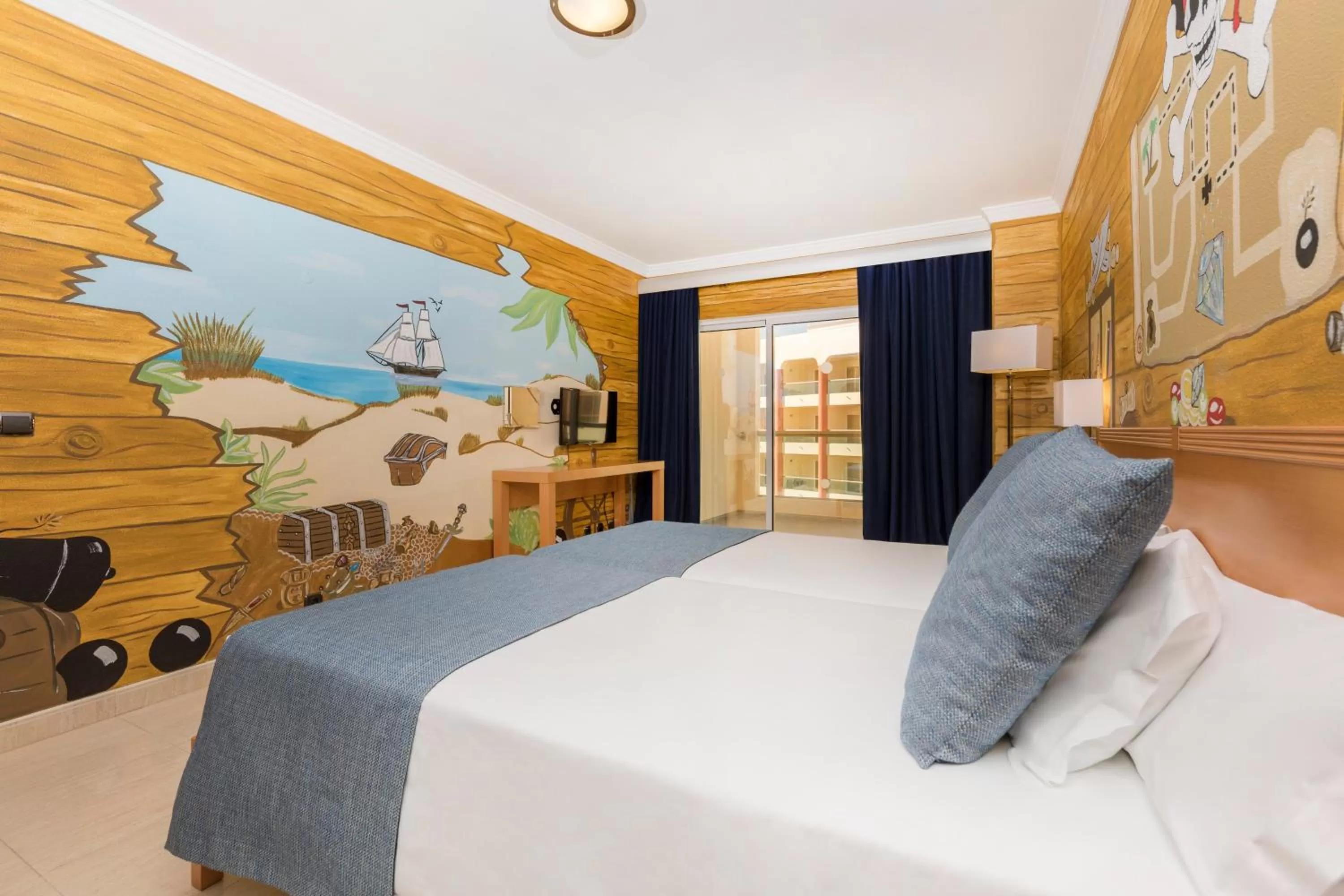 Decorative detail, Bed in Ukino Palmeiras Village - 24h All Inclusive