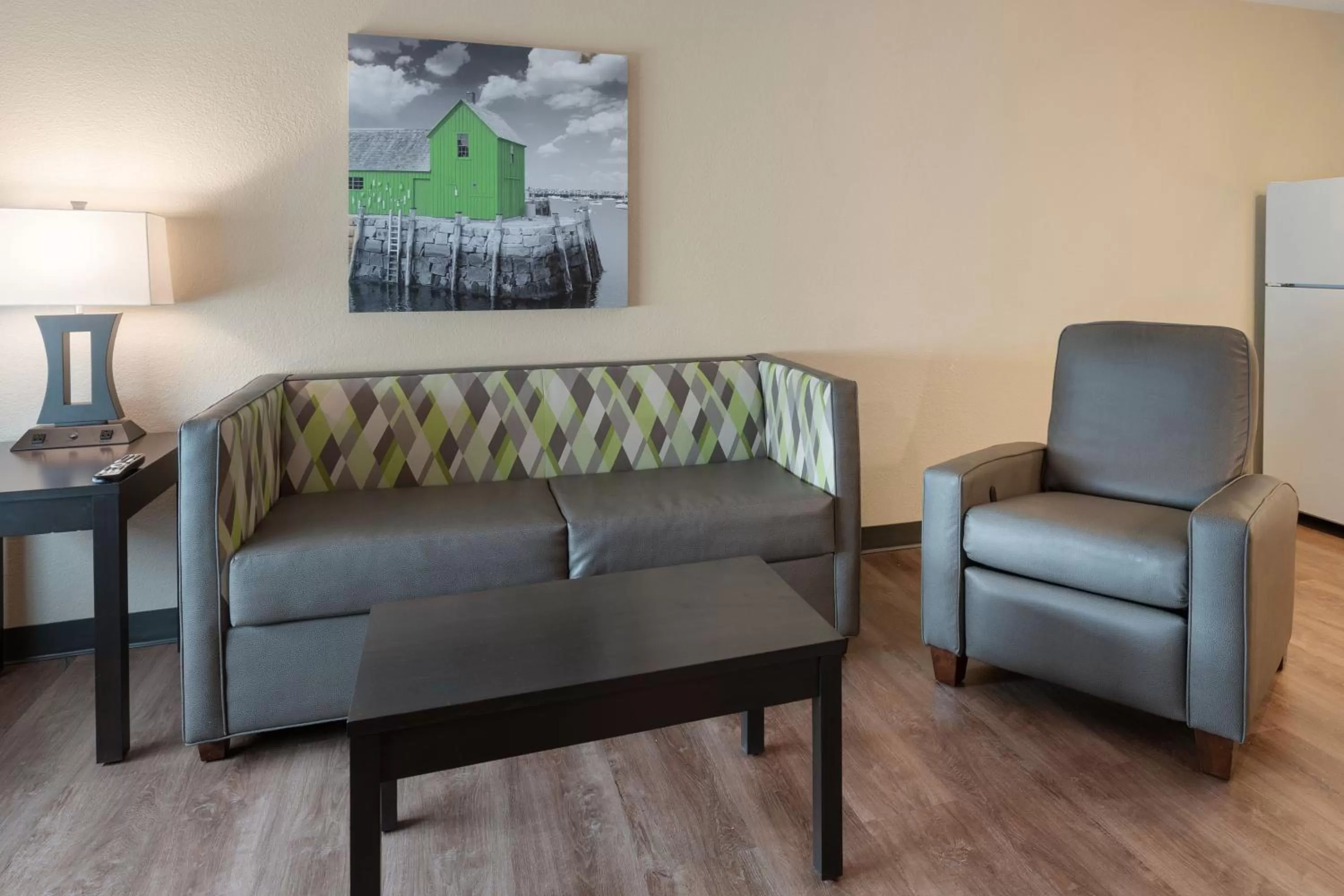 Living room in Extended Stay America Premier Suites - Miami - Airport - Doral - 25th Street