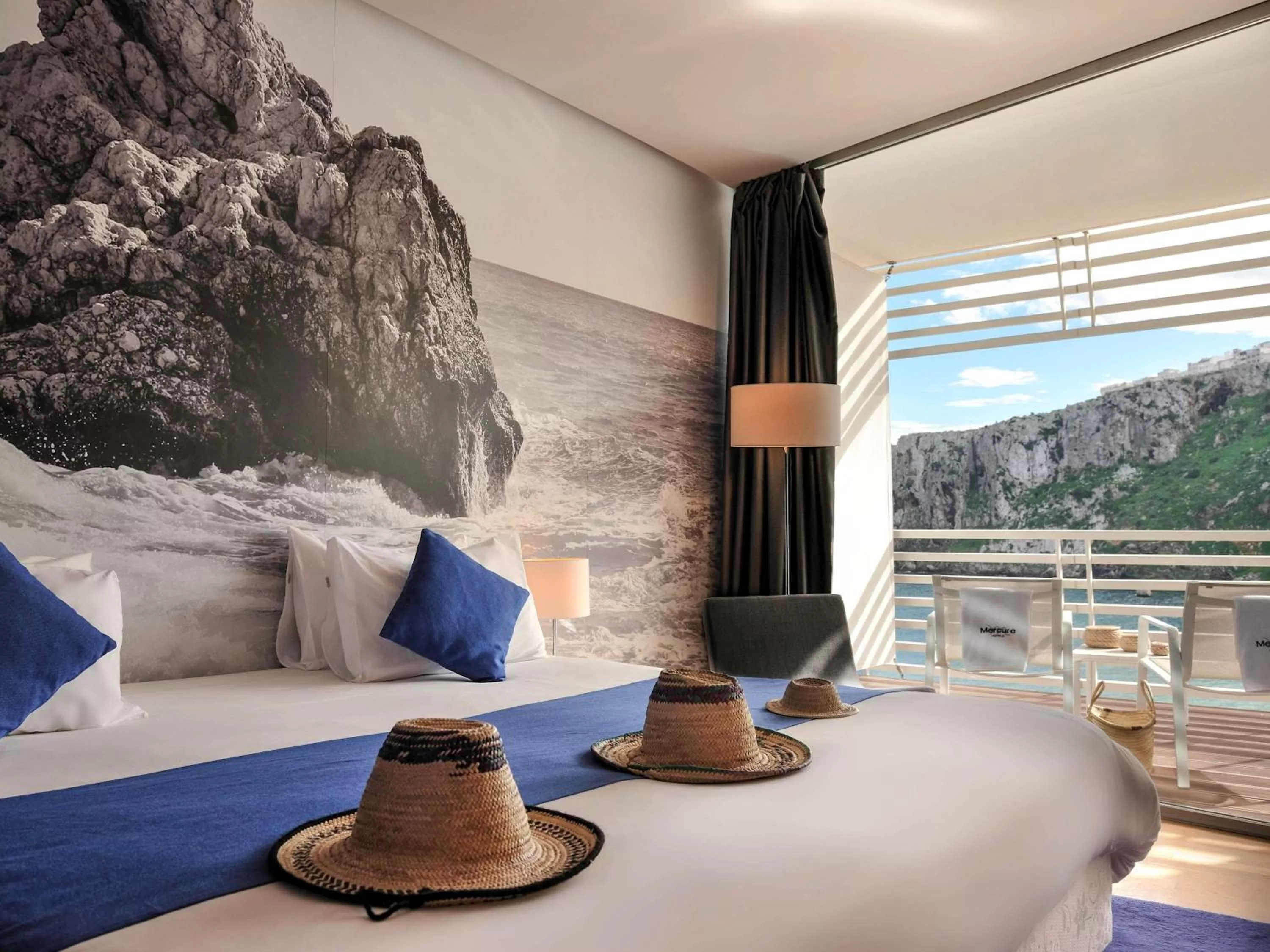Standard Double Room Sea Front with Balcony in Mercure Quemado Al-Hoceima Resort