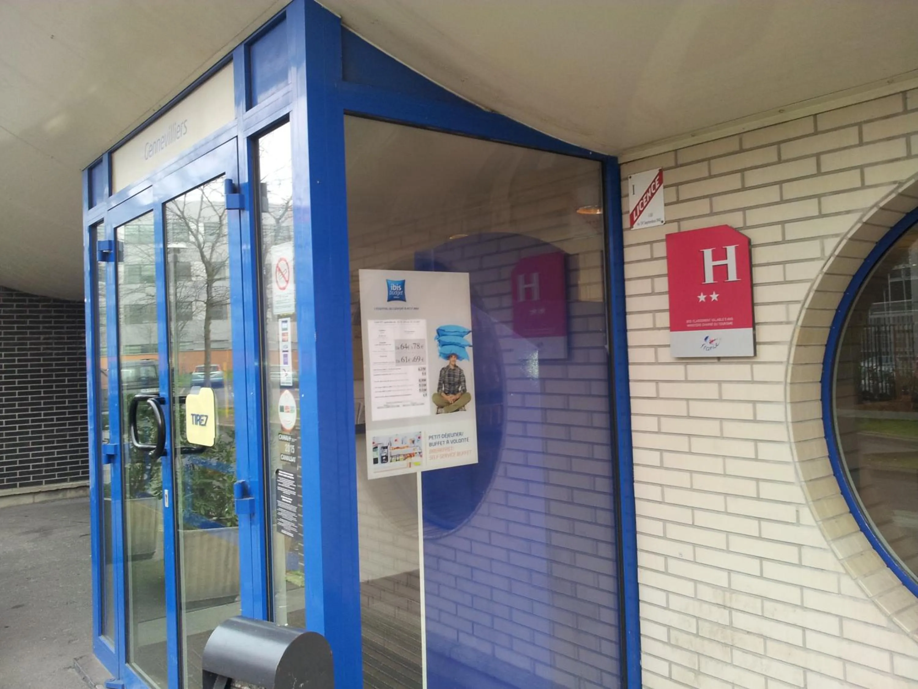 Facade/entrance in ibis Budget Gennevilliers Asnieres
