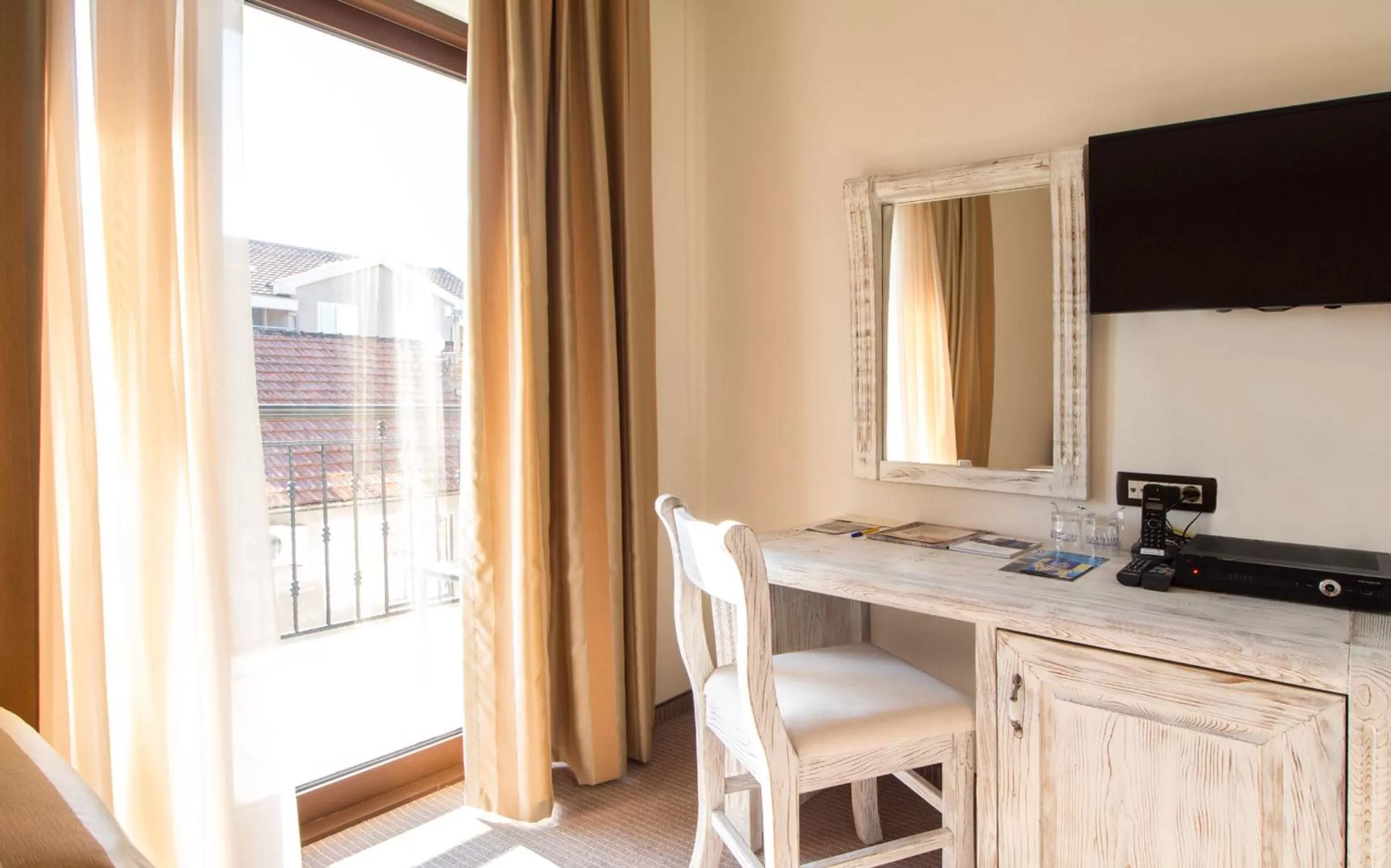 Decorative detail in Hotel Helada