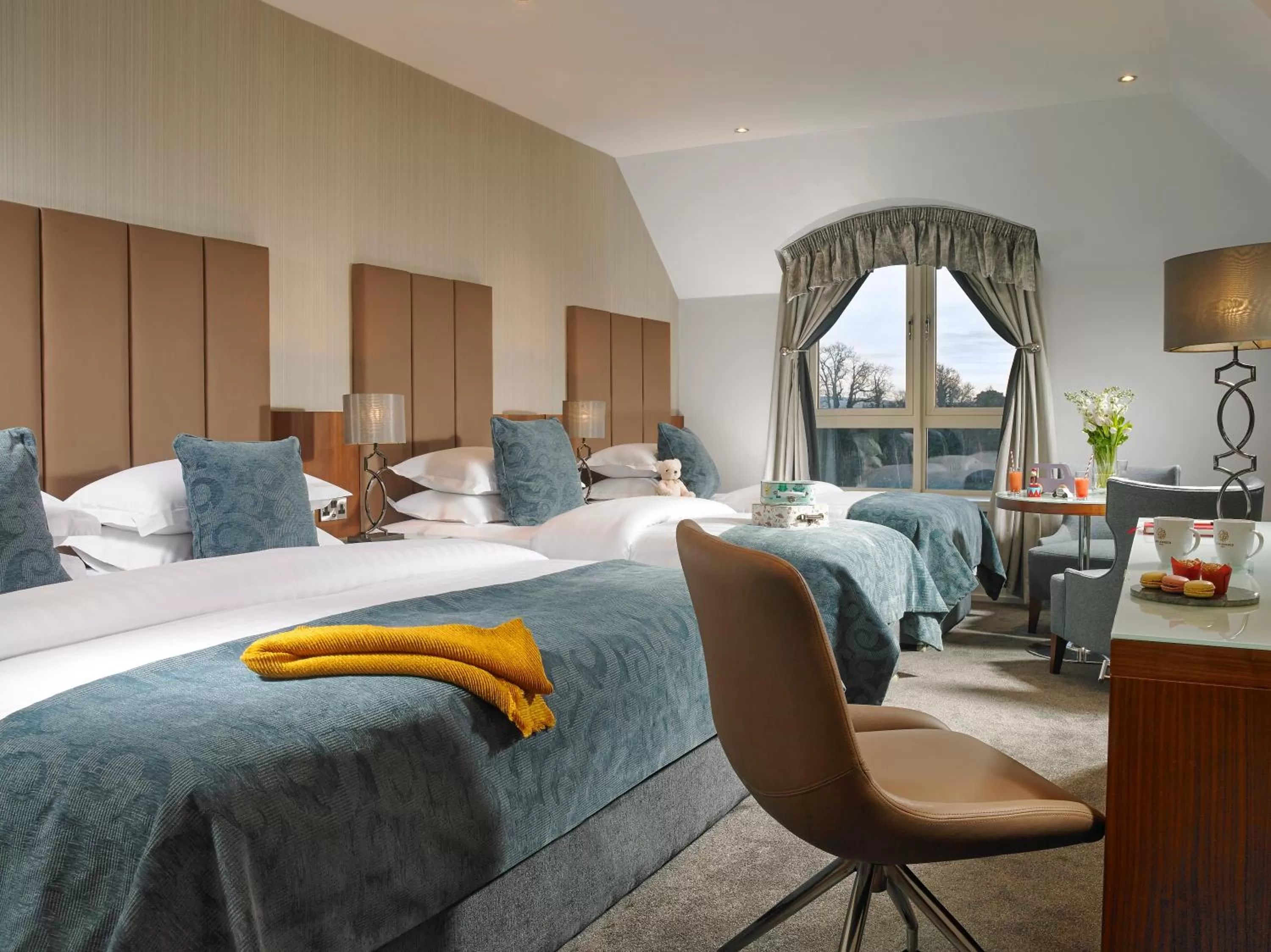 Bedroom, Bed in Castleknock Hotel