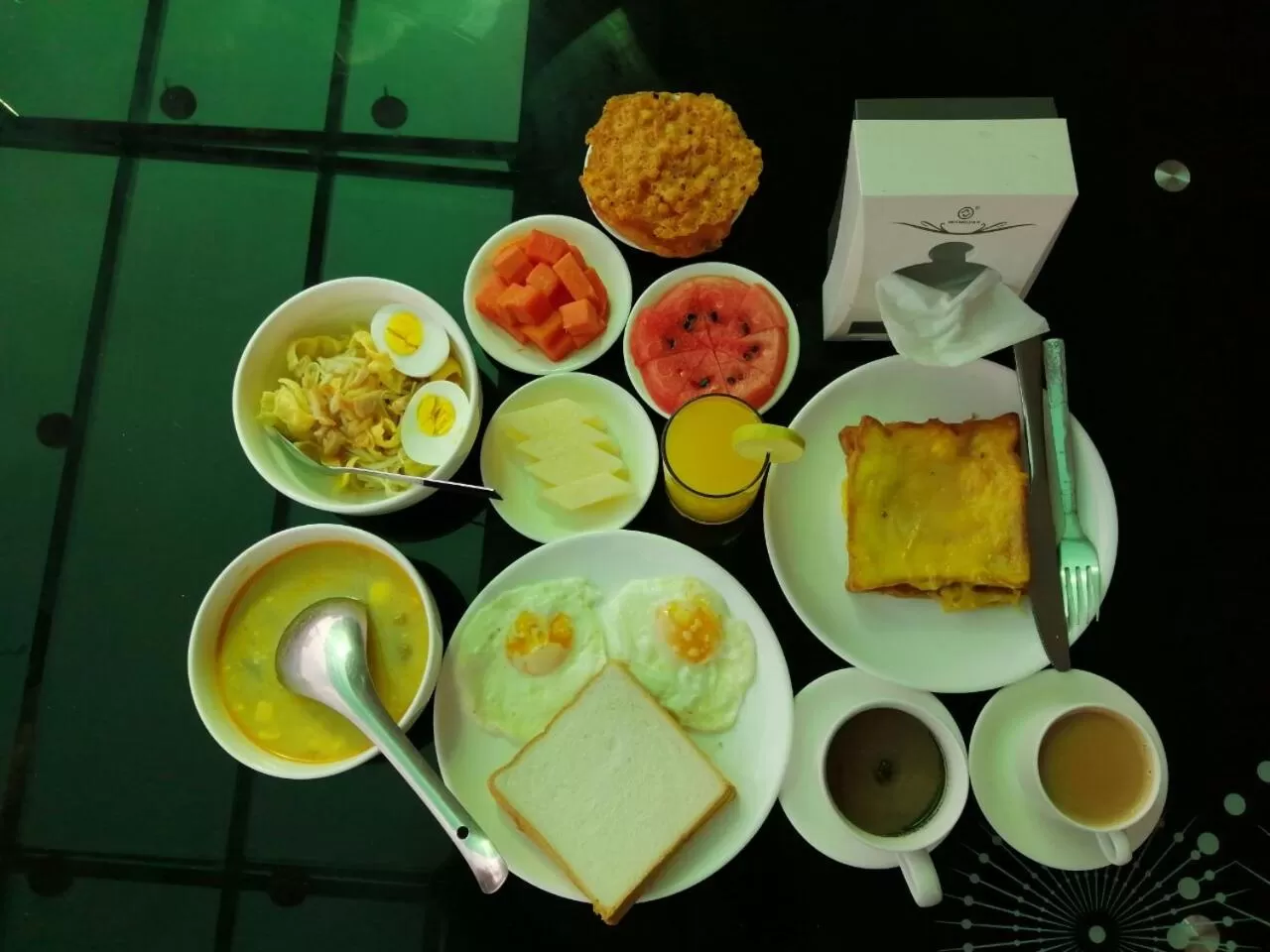 Breakfast in Golden Gate China Town Hotel