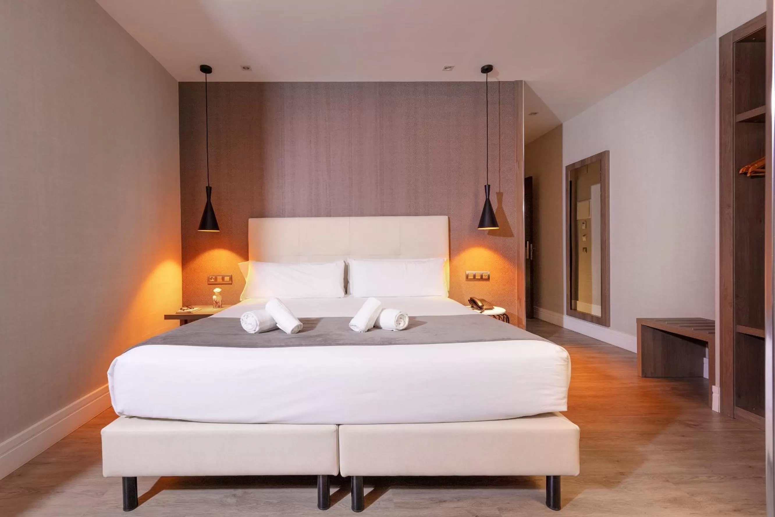 Photo of the whole room, Bed in Hotel Oasis