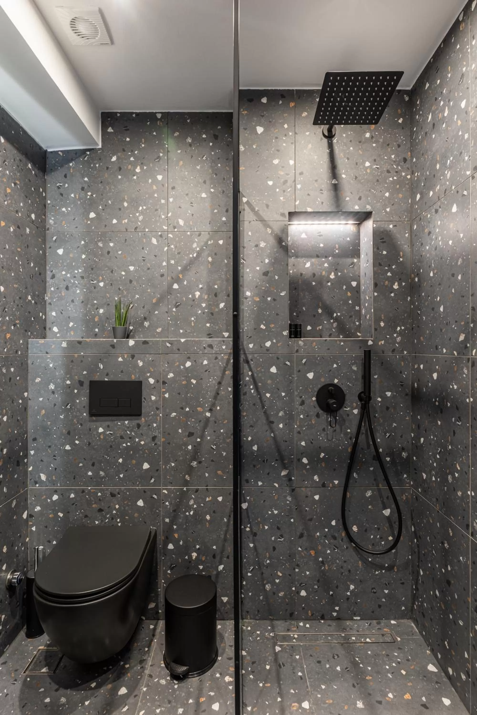 Shower in Ermoo Athens Modern Living