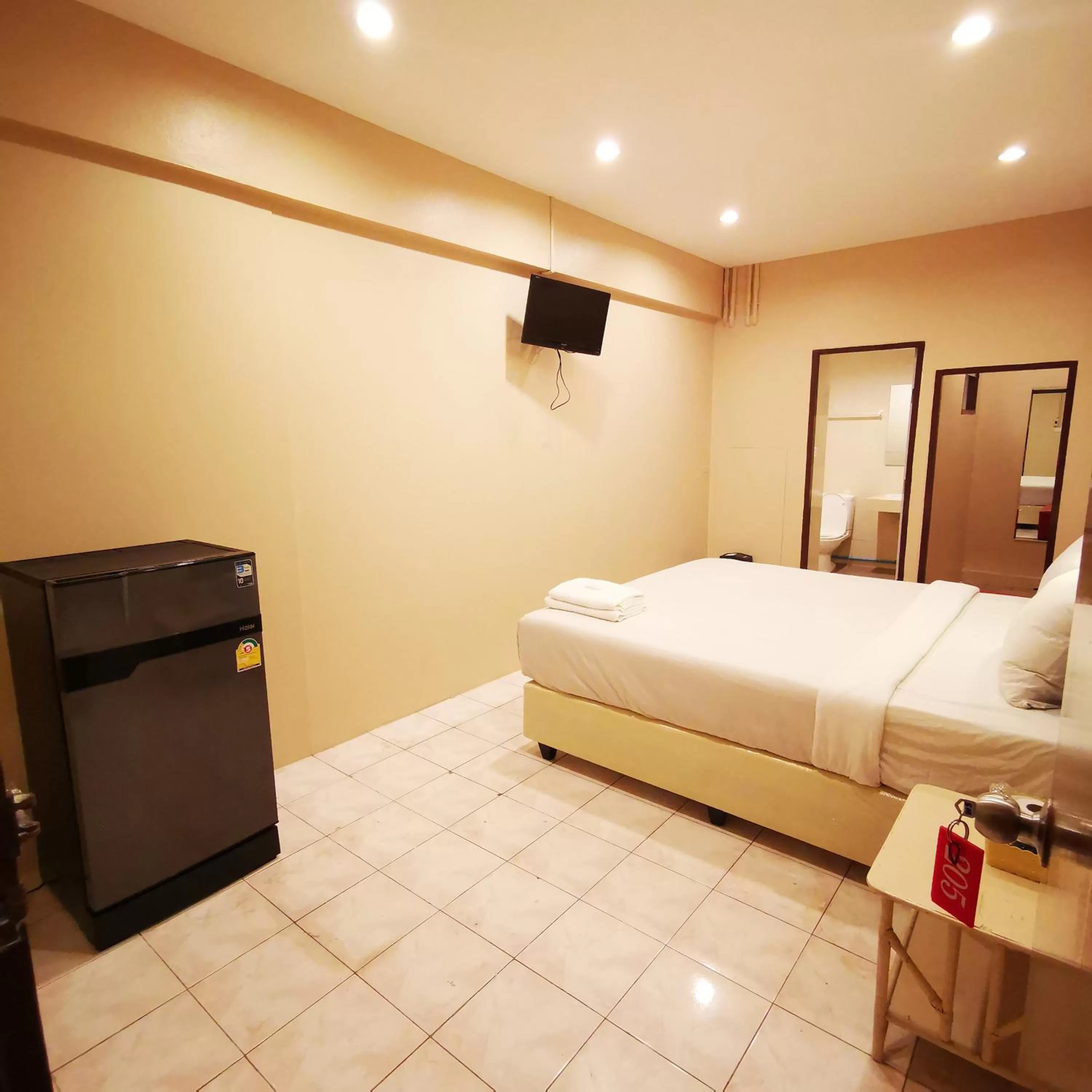 Bed in KKinn South Pattaya