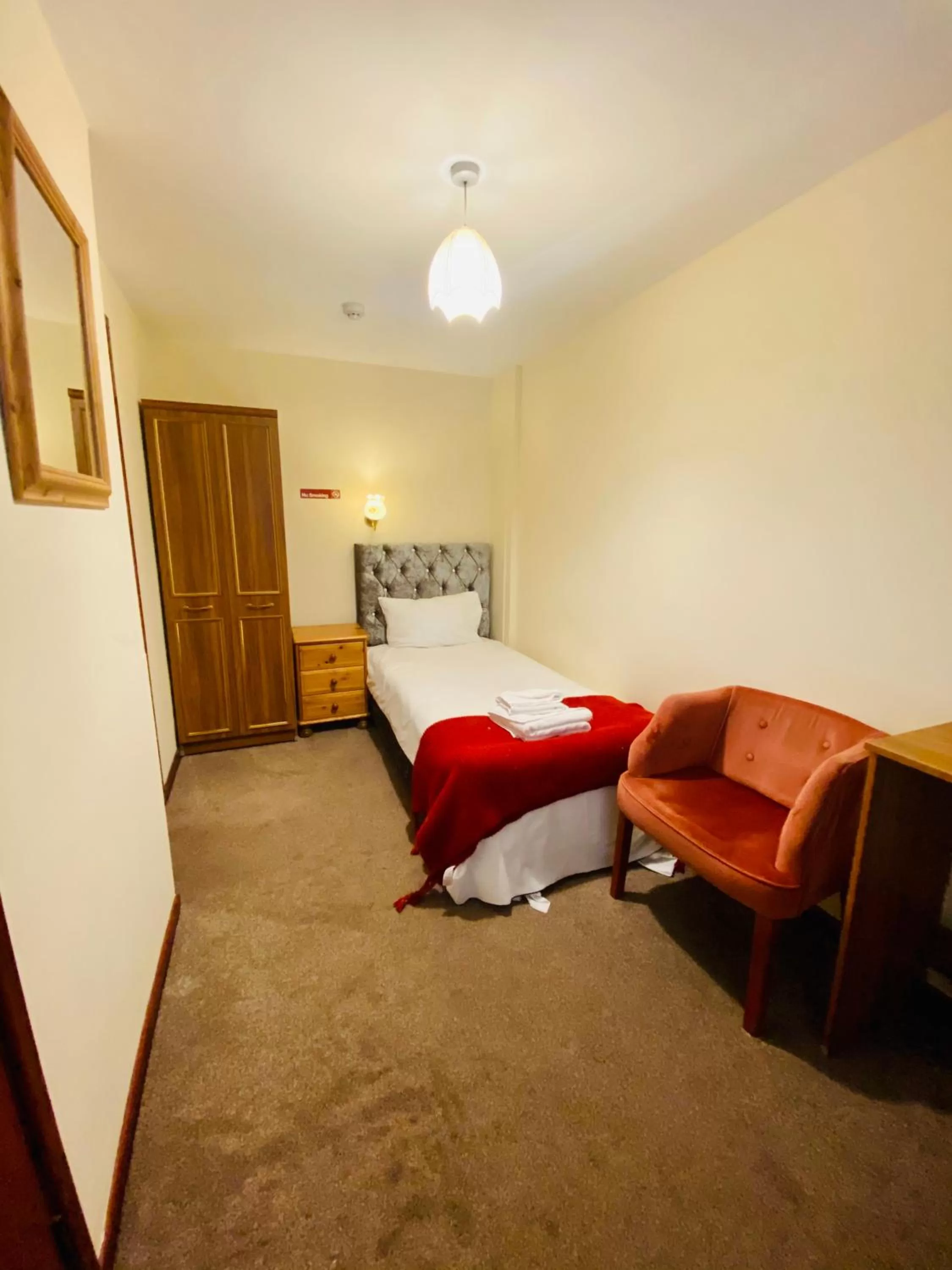 Bed in Mount Pleasant Hotel