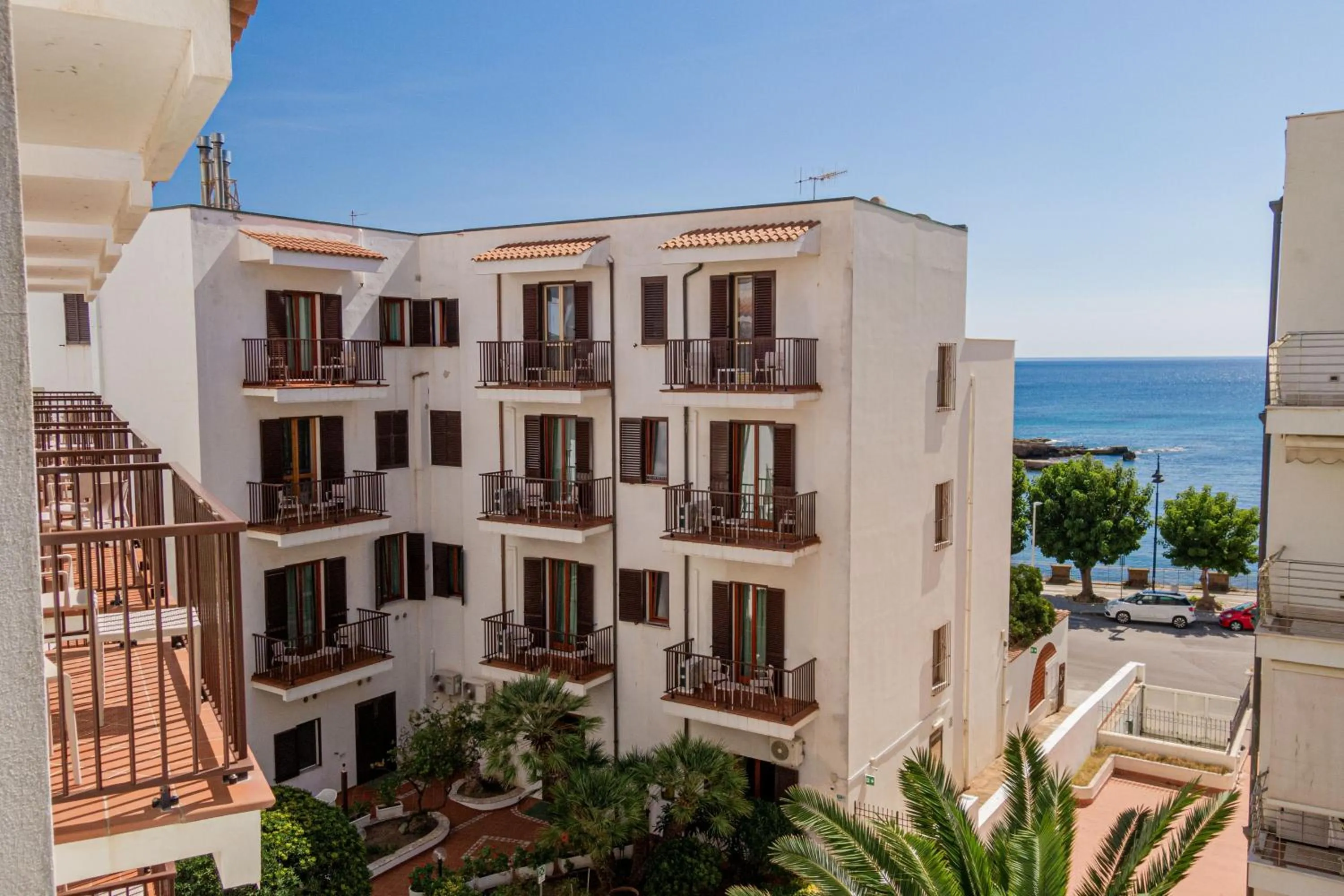 Property building in Hotel El Balear