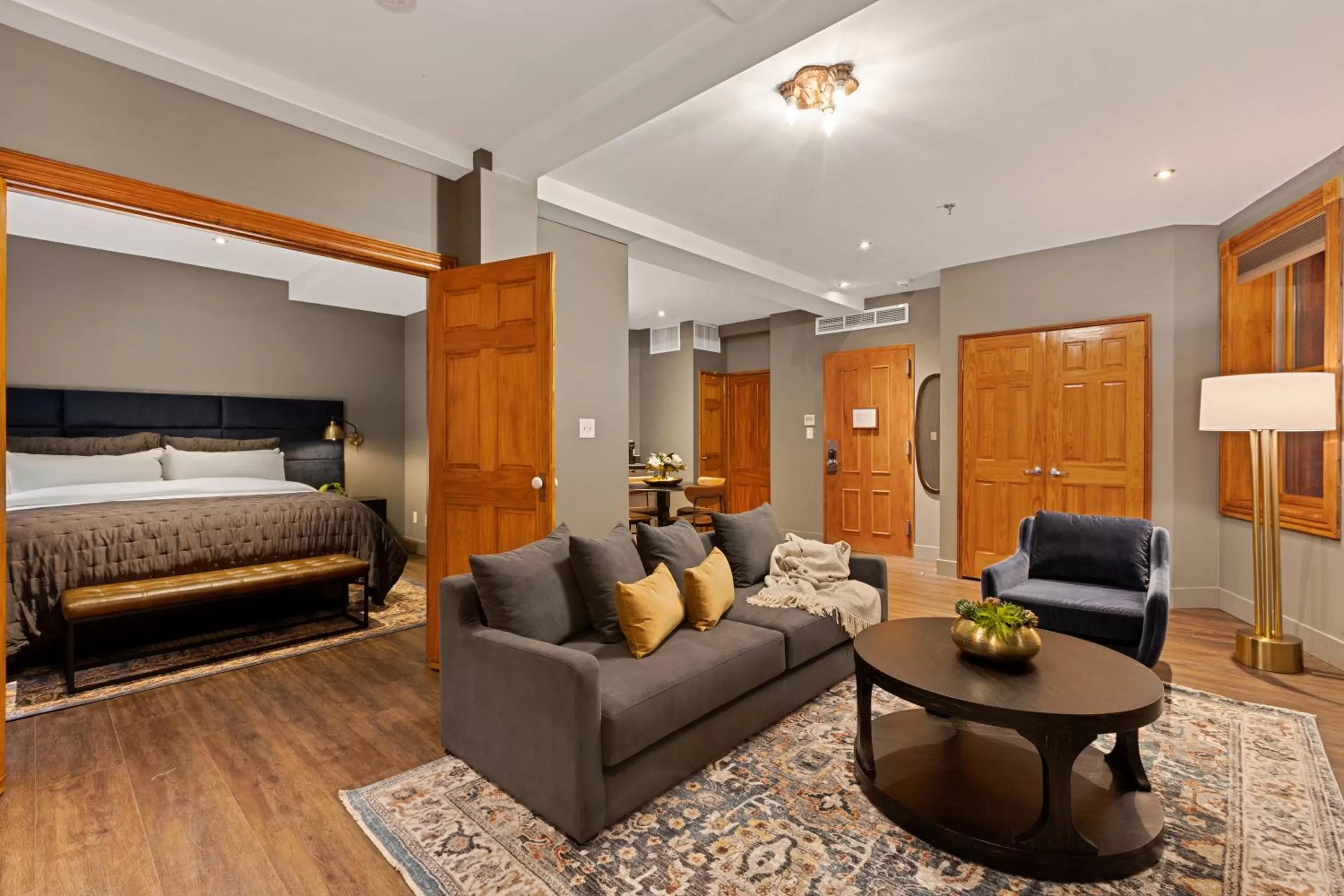 Living room, Bed in The Historic Blue Moon Hotel - NYC