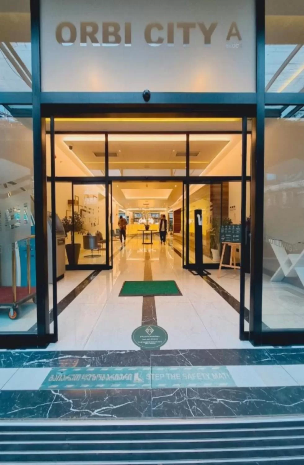 Lobby or reception in Batumi Inn Aparthotel With Sea View