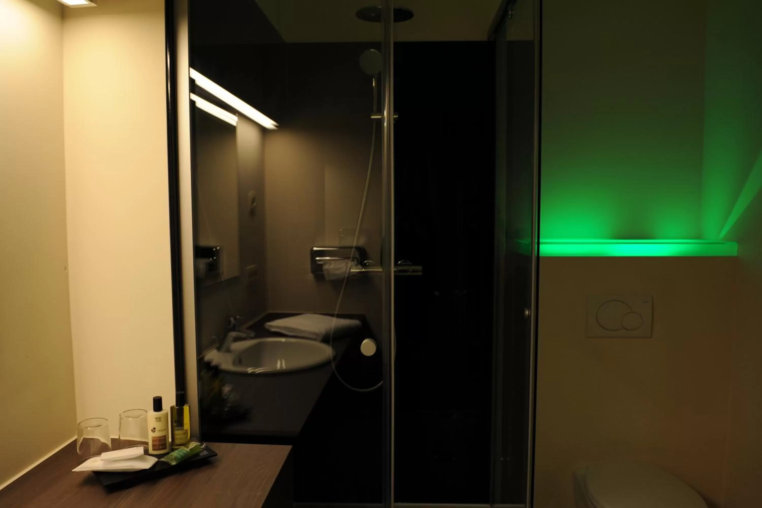 Bathroom in Charmehotel Villa Saporis