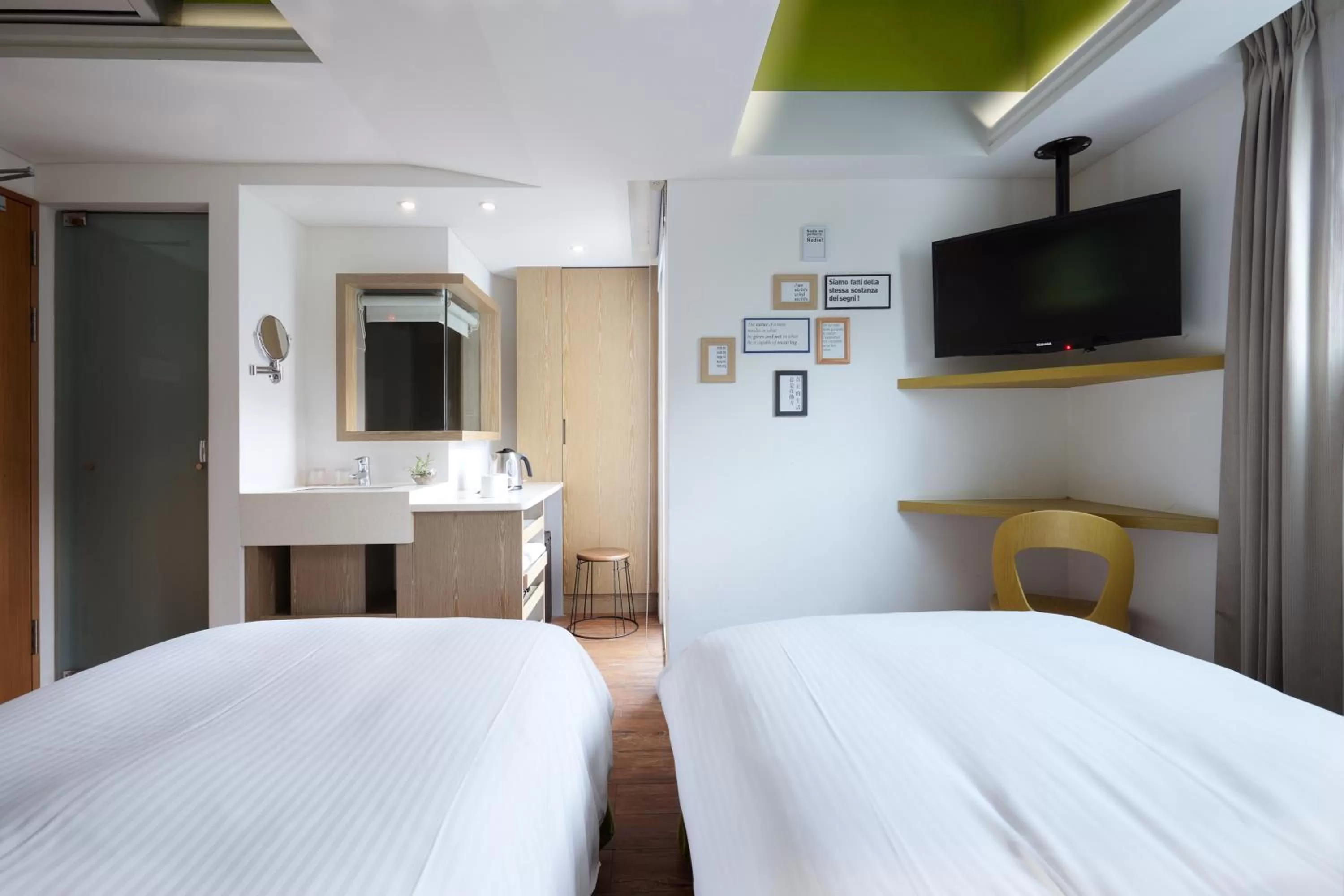 Bed in Papersun Hotel