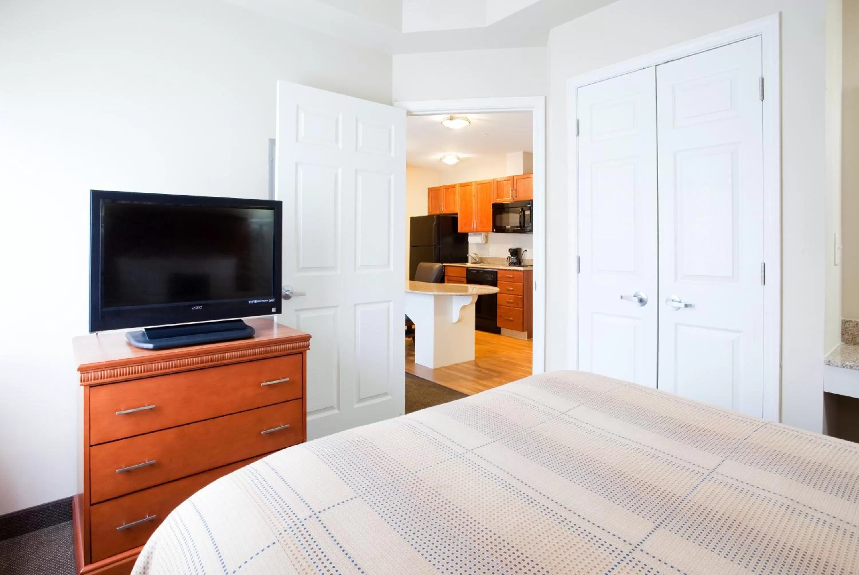 Bedroom, Bed in Candlewood Suites Jacksonville by IHG