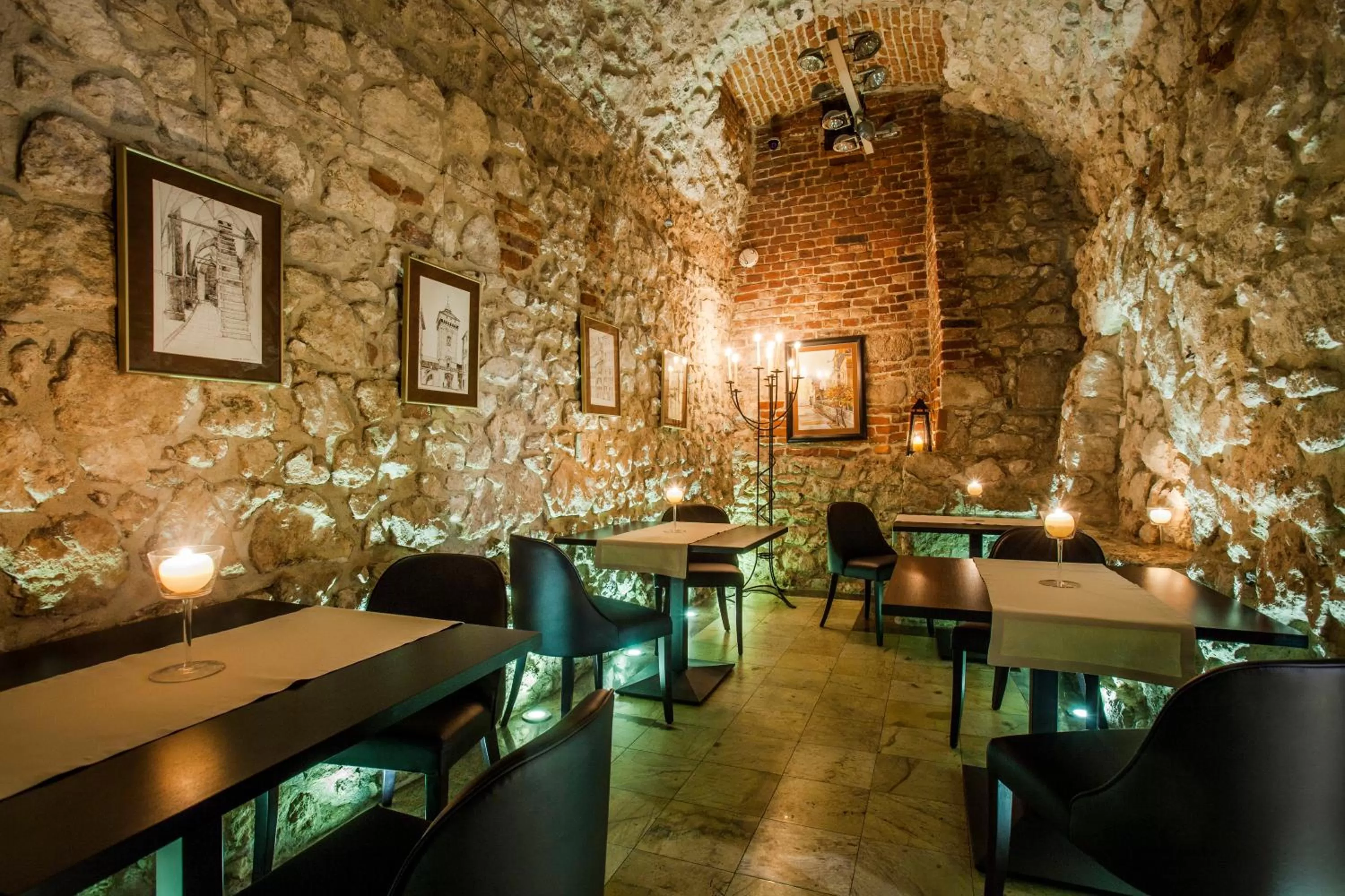 Lounge or bar in Hotel Senacki