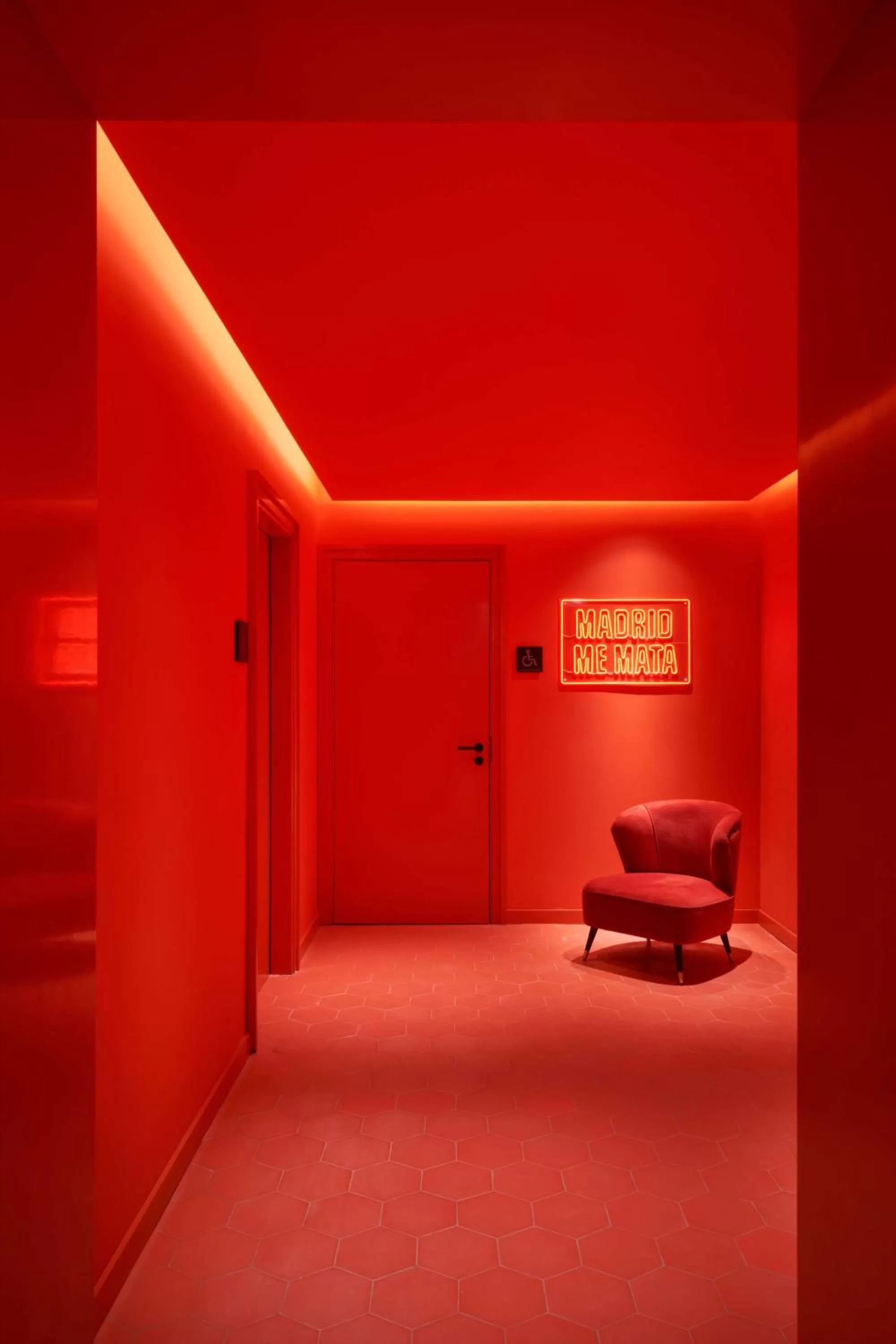 Bathroom in Canopy by Hilton Madrid Castellana