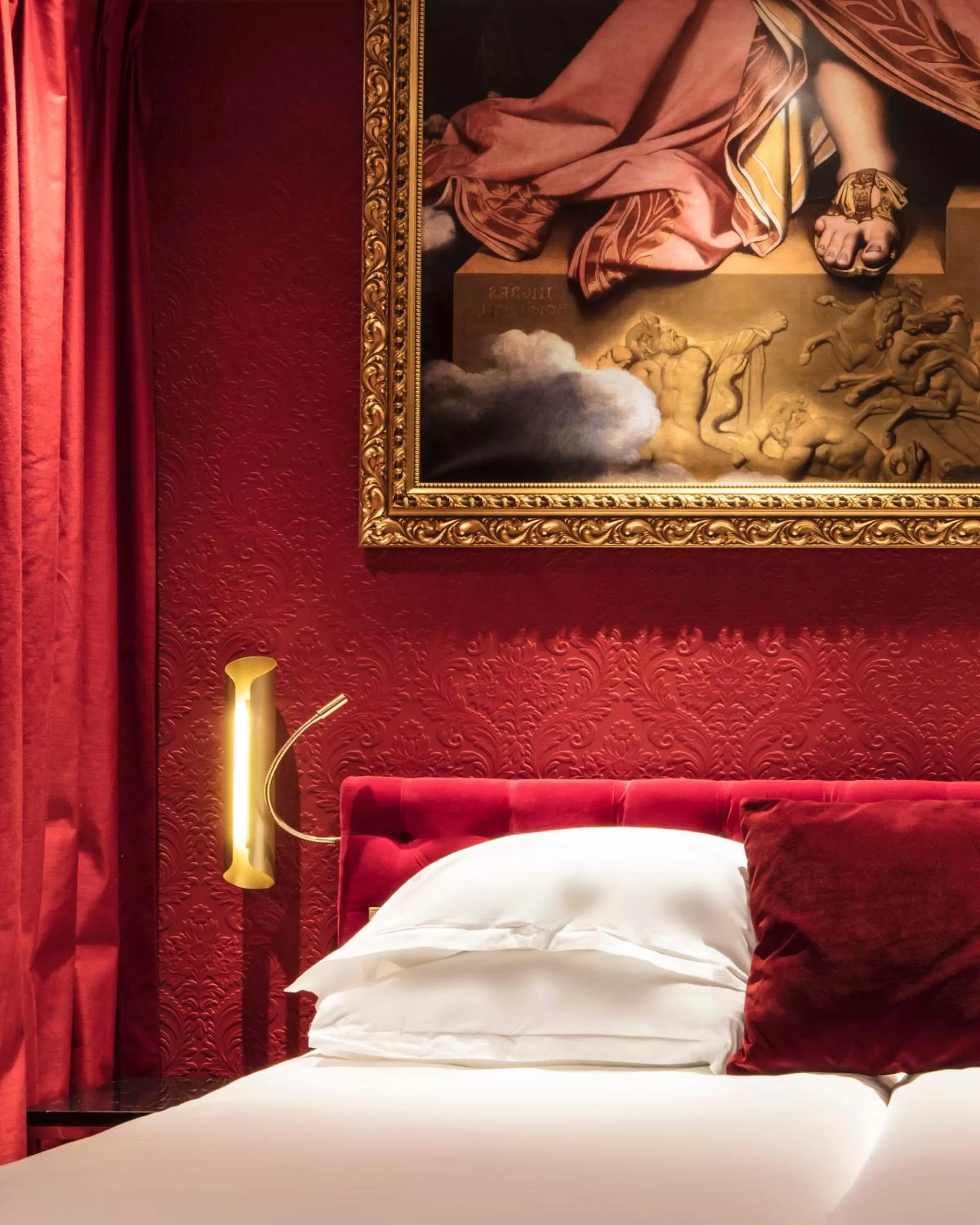 Decorative detail, Bed in Hotel Eiffel Petit Louvre