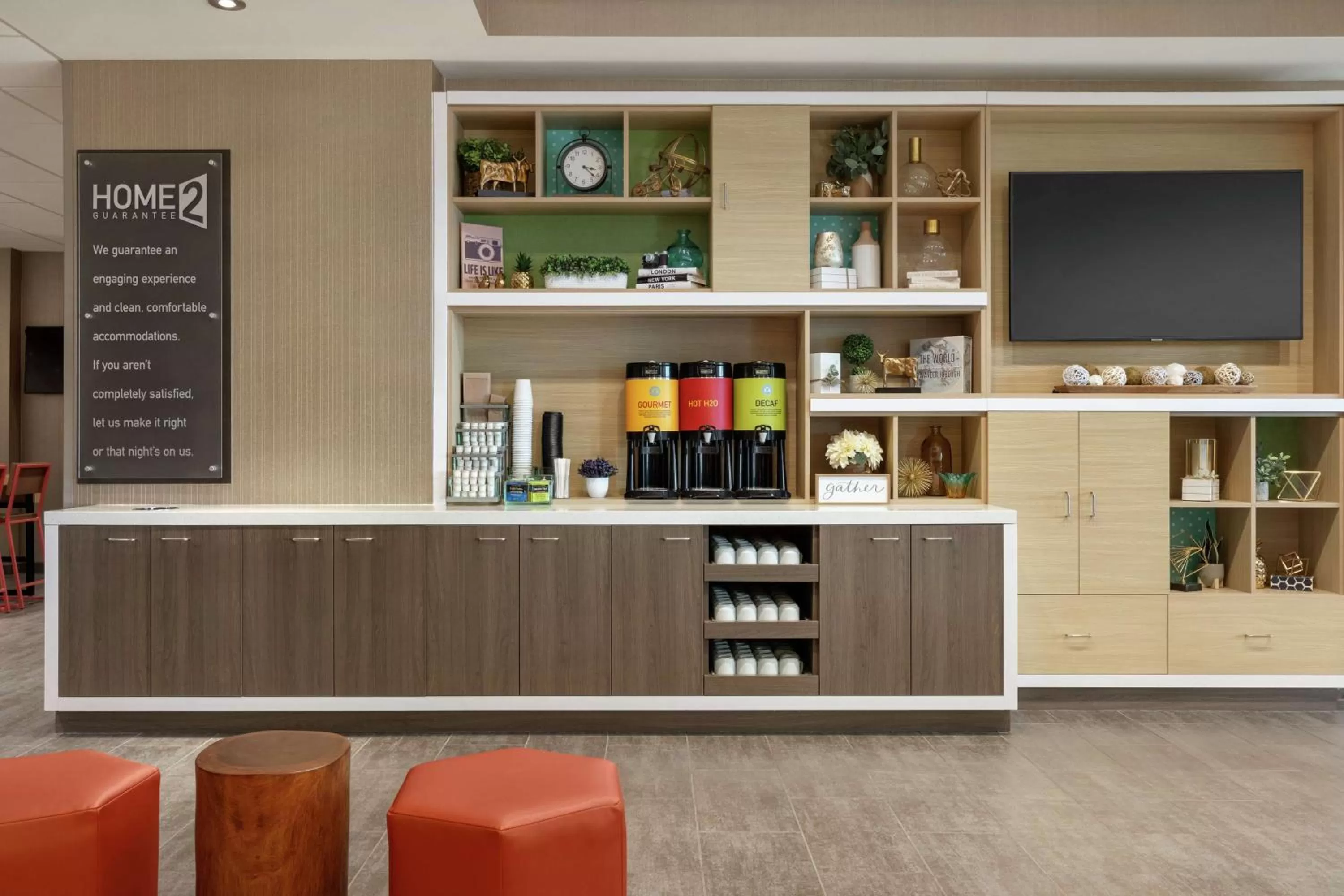 Dining area in Home2 Suites By Hilton Rochester Greece