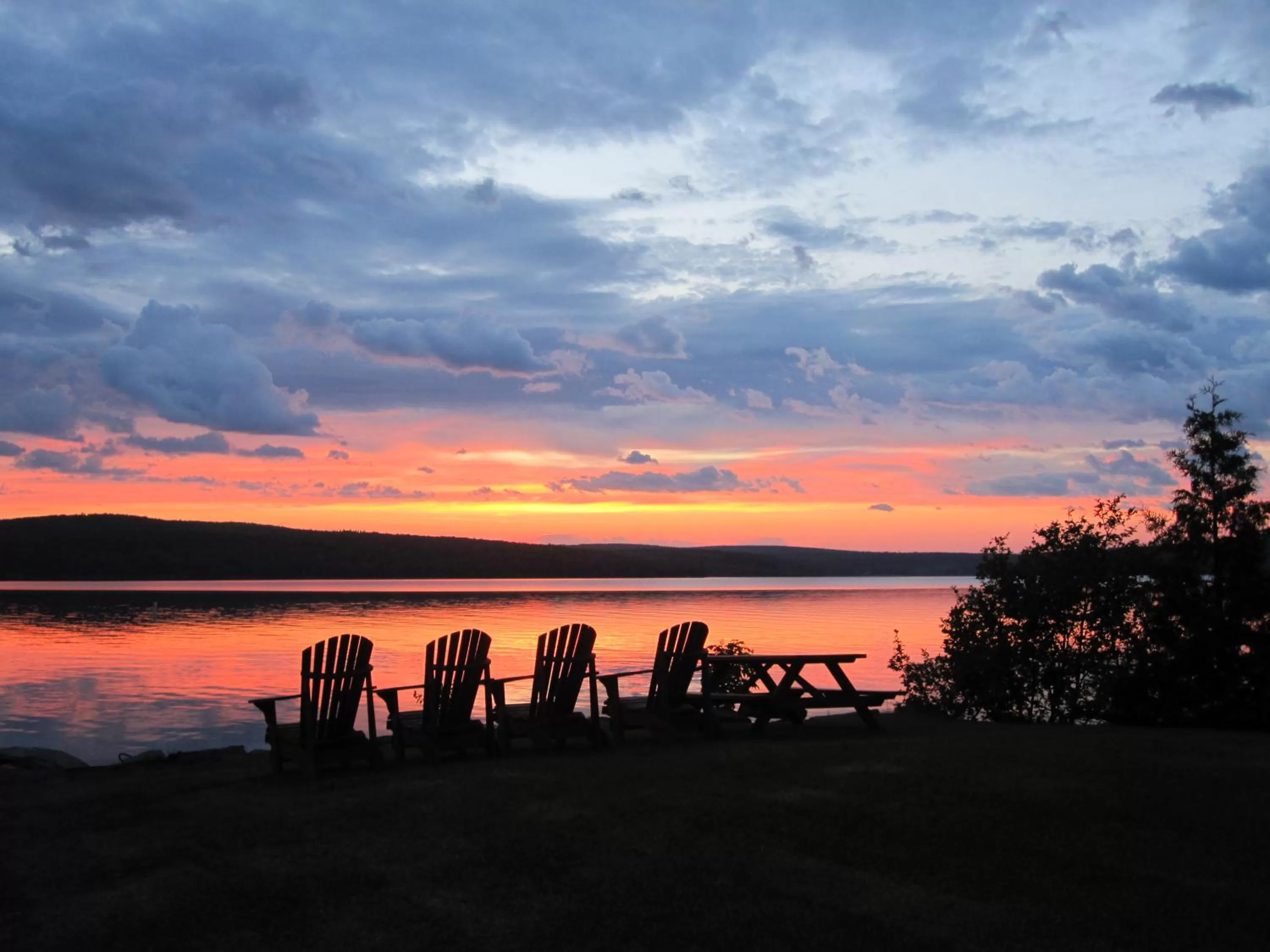 Auberge et Chalets sur le Lac