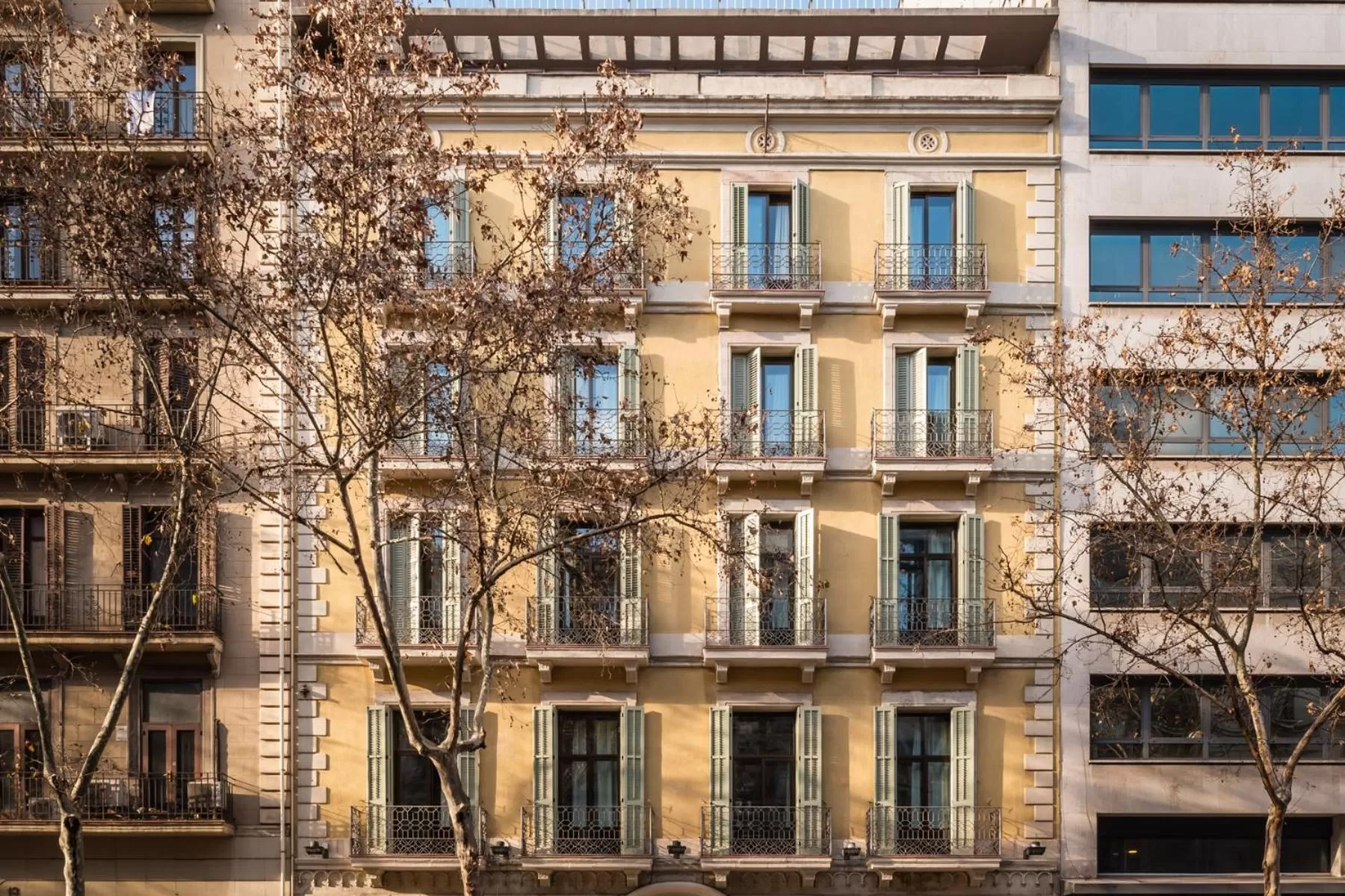 Property building in BYPILLOW Mothern