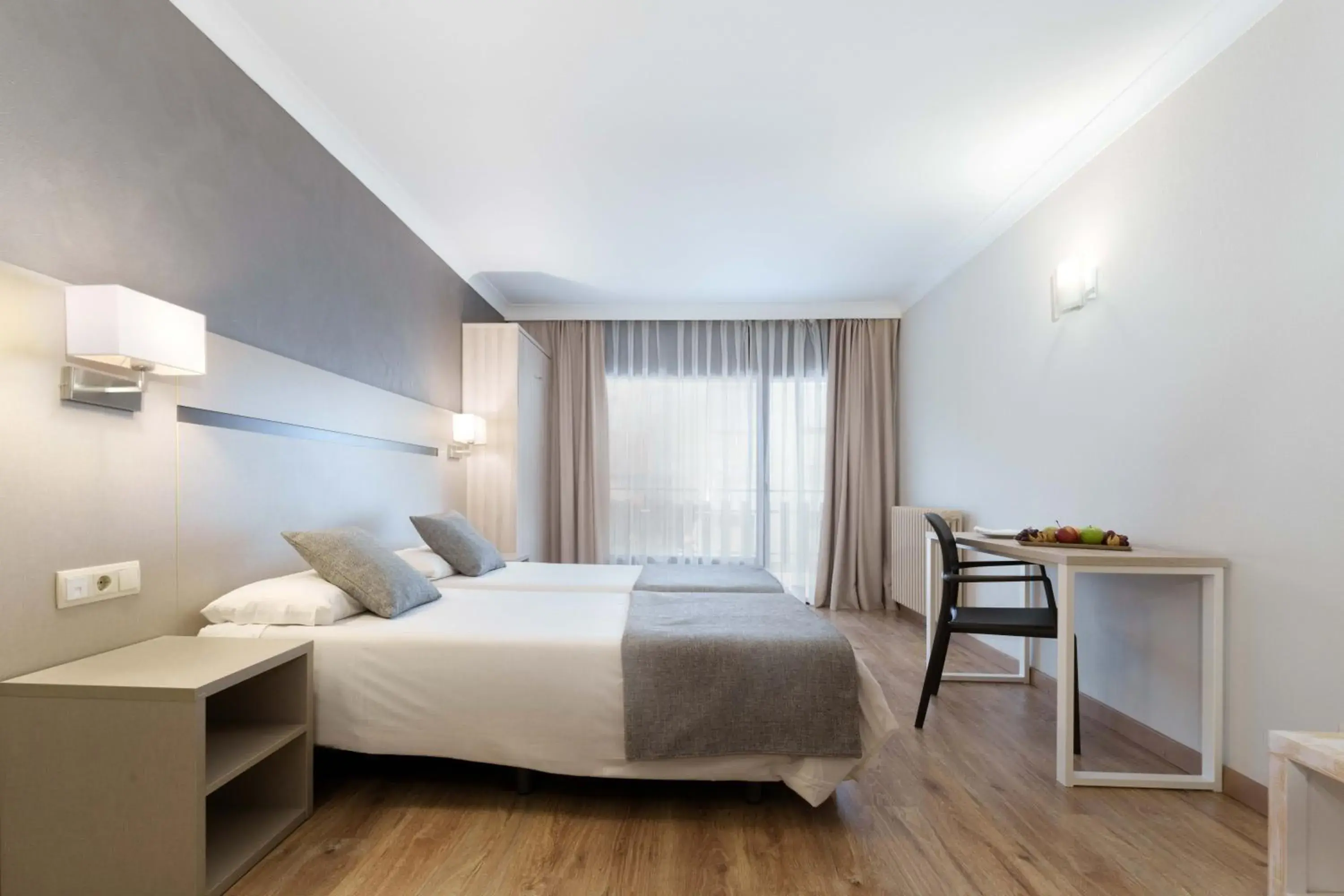 Triple Room with Terrace in Hotel & Aparthotel Cosmos Triple Room with Terrace in Hotel & Aparthotel Cosmos