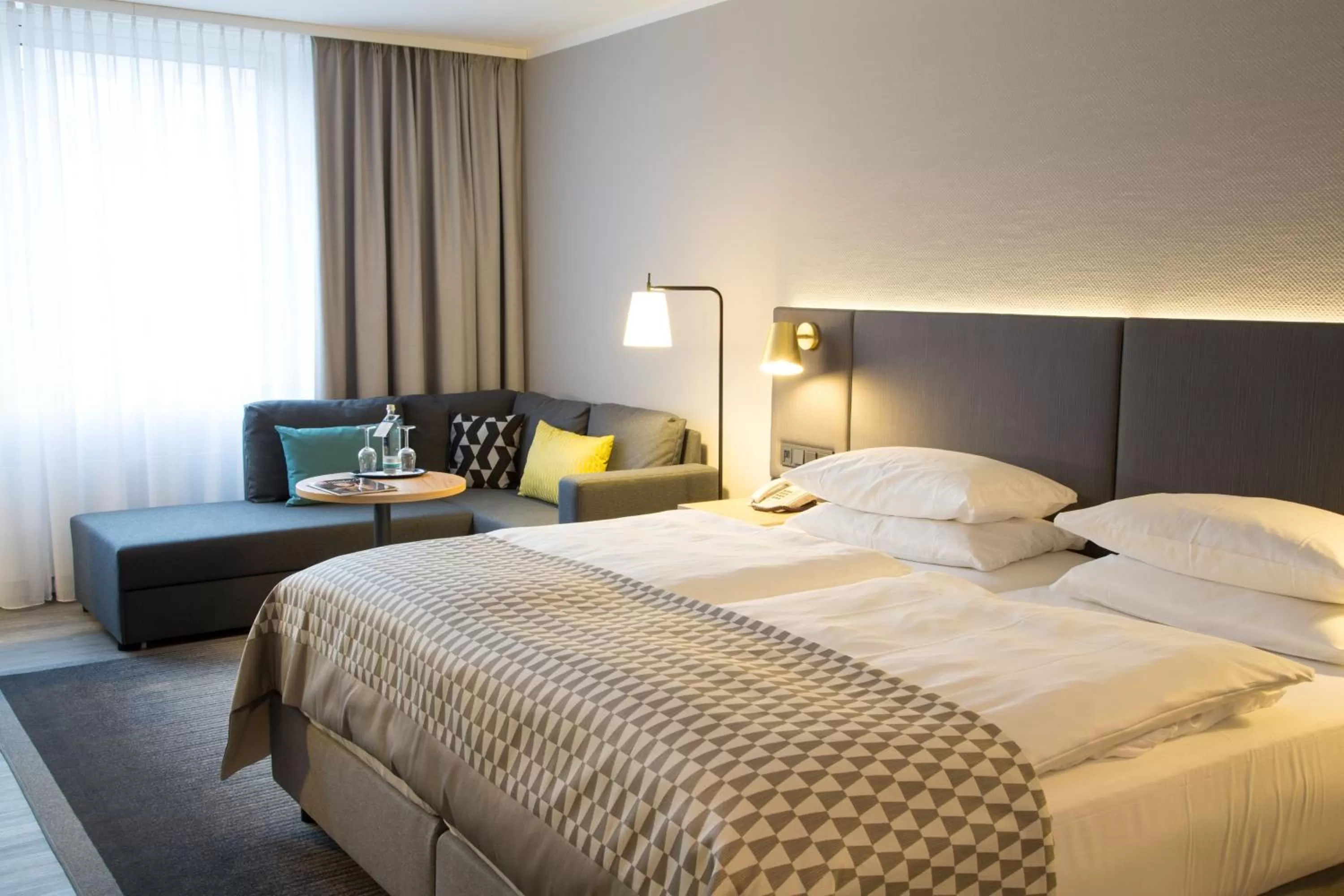 Photo of the whole room, Bed in Holiday Inn Düsseldorf-Neuss by IHG