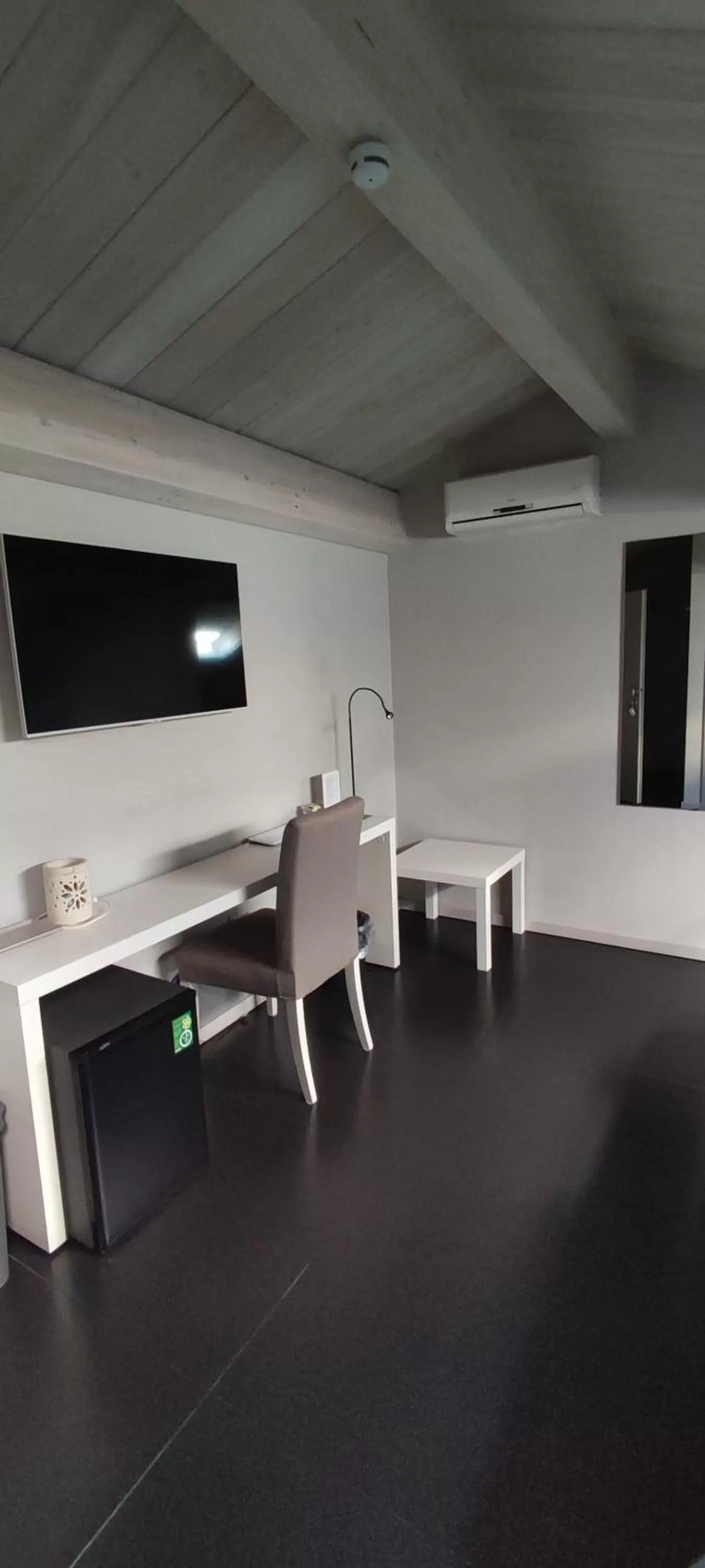 TV and multimedia, TV/Entertainment Center in Sciara Biscari B&B