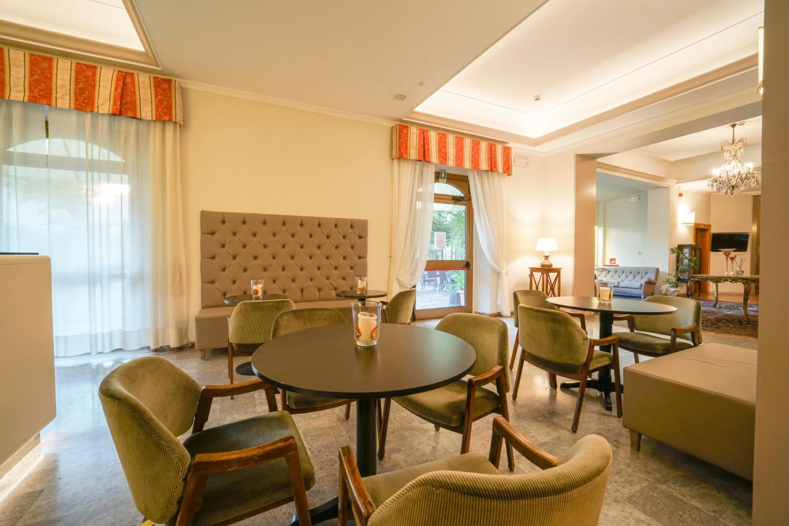 Living room in HG Hotel Cappelli