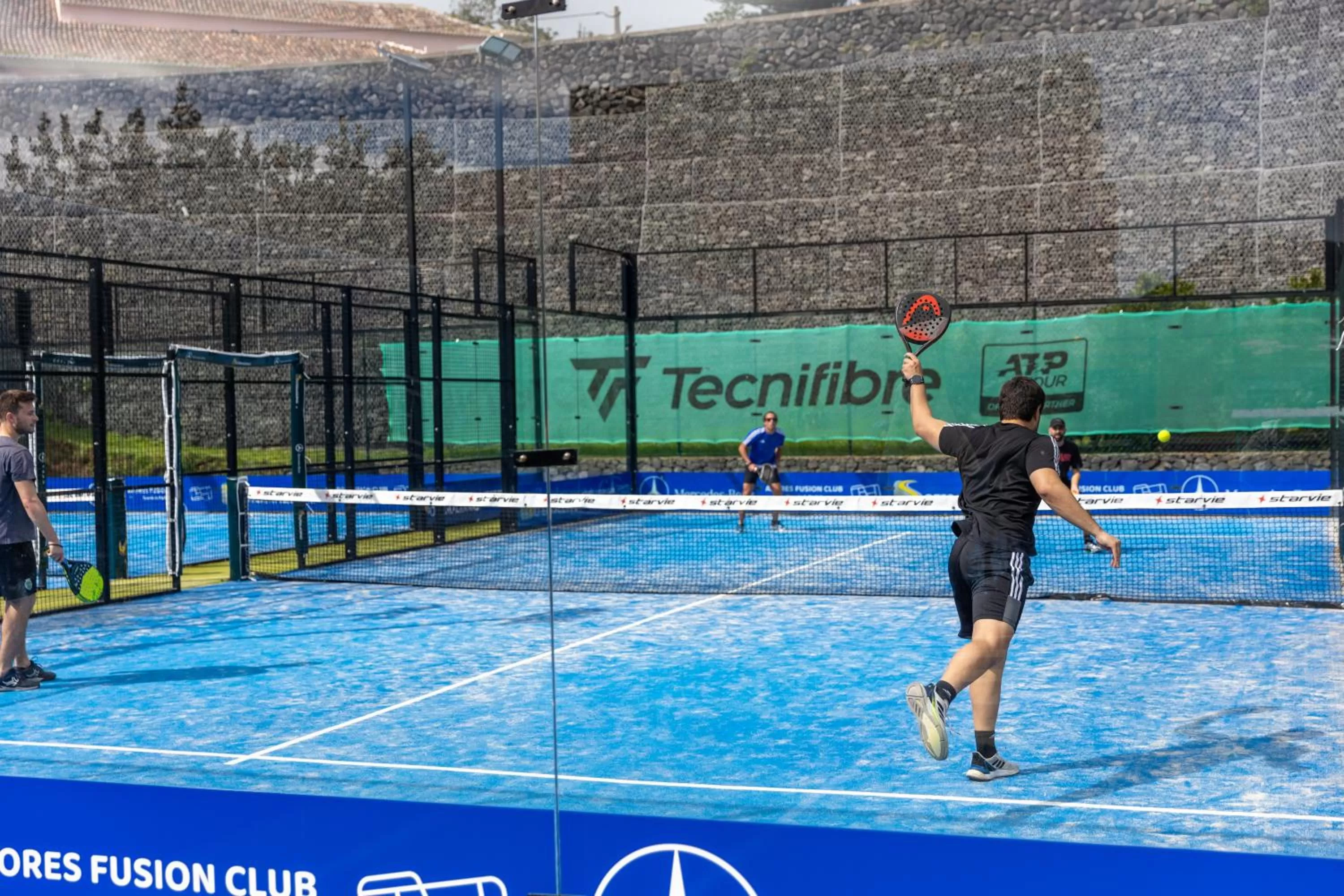 Tennis court in Terceira Mar Hotel