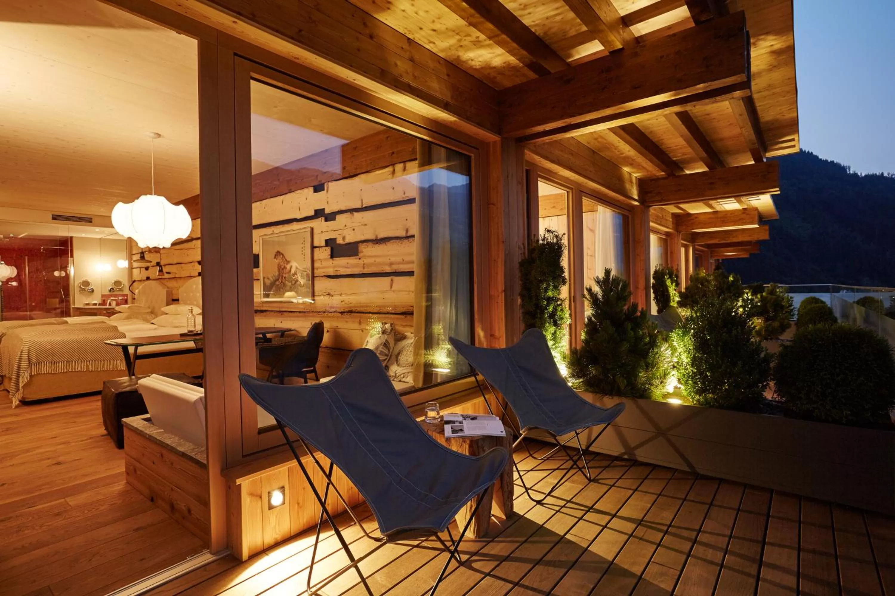 Photo of the whole room, Bed in Small Luxury Hotel of the World - DasPosthotel