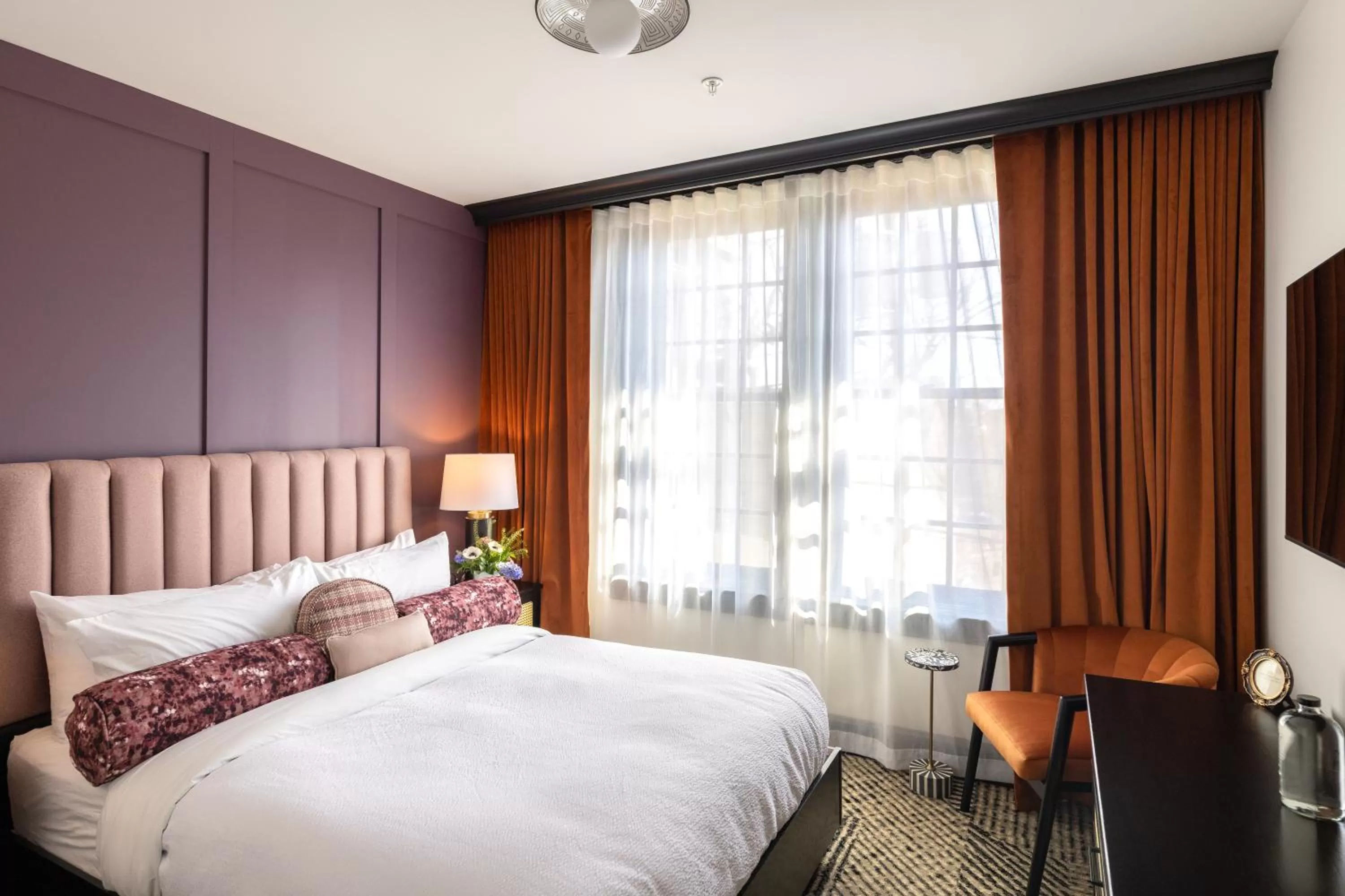 Bed in Hotel Thaxter