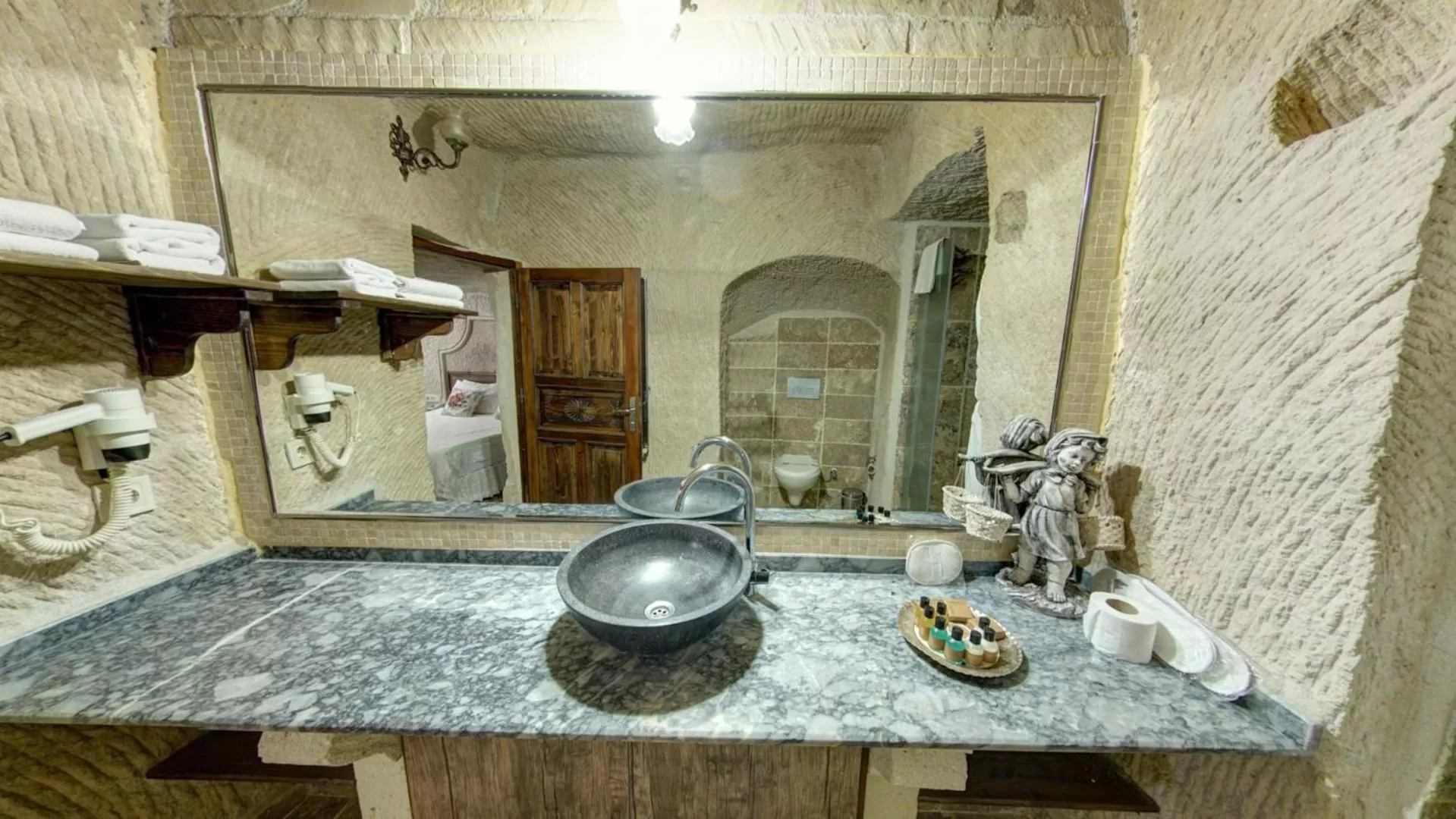 Bathroom in Roc Of Cappadocia