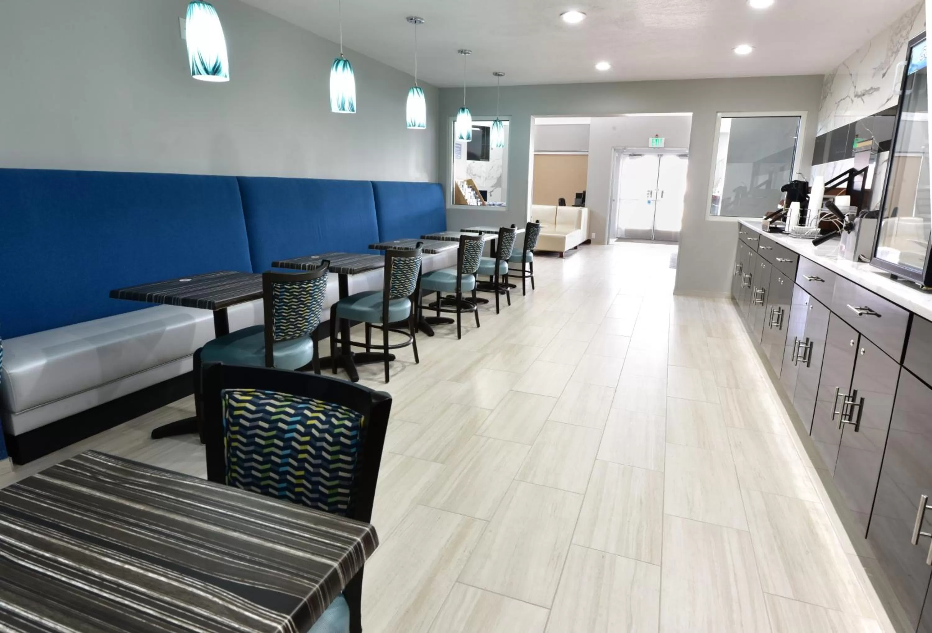 Breakfast in Days Inn by Wyndham Springville