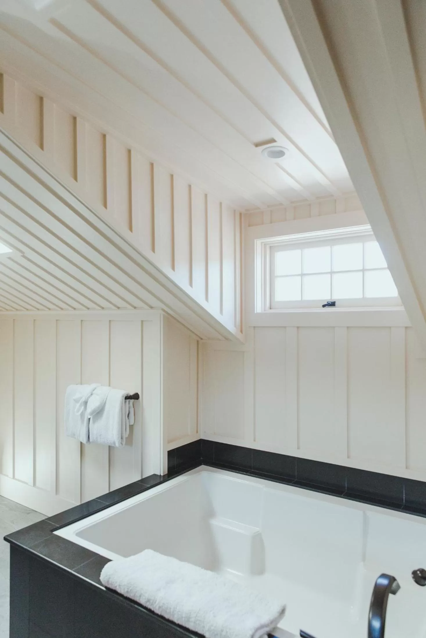 Bath in Noyo Harbor Inn