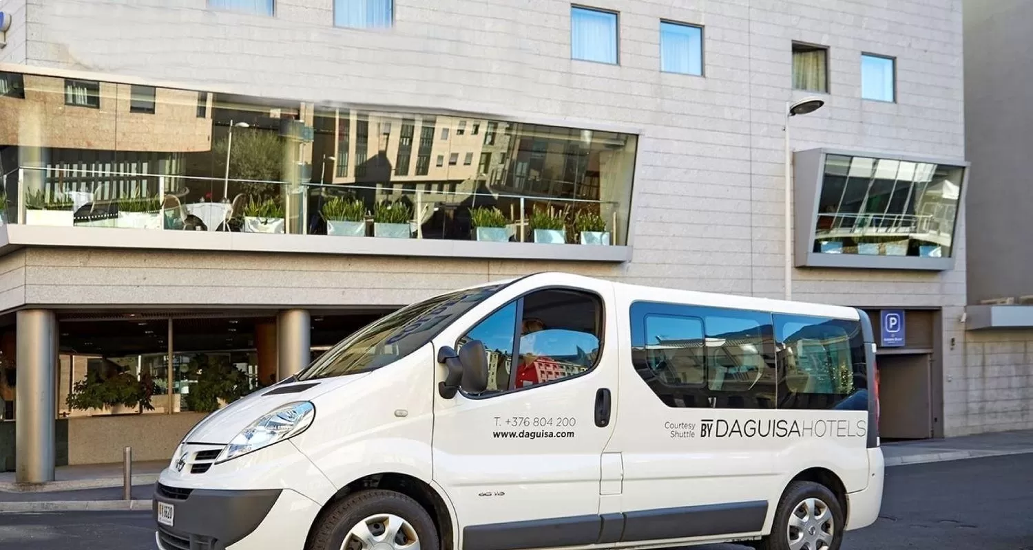 shuttle, Property Building in Fènix Hotel