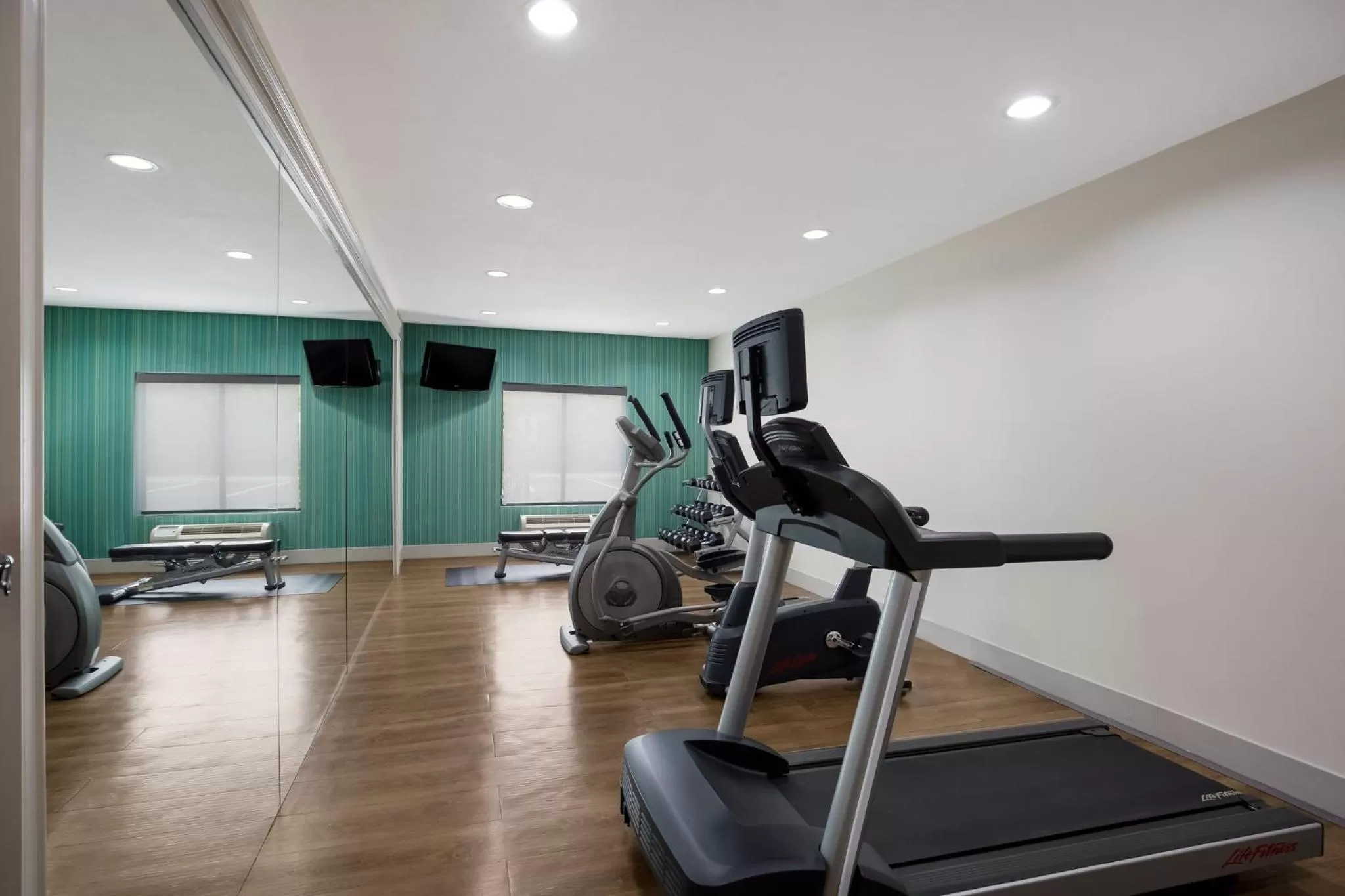 Fitness centre/facilities in Holiday Inn Express Hotel & Suites Newton Sparta by IHG
