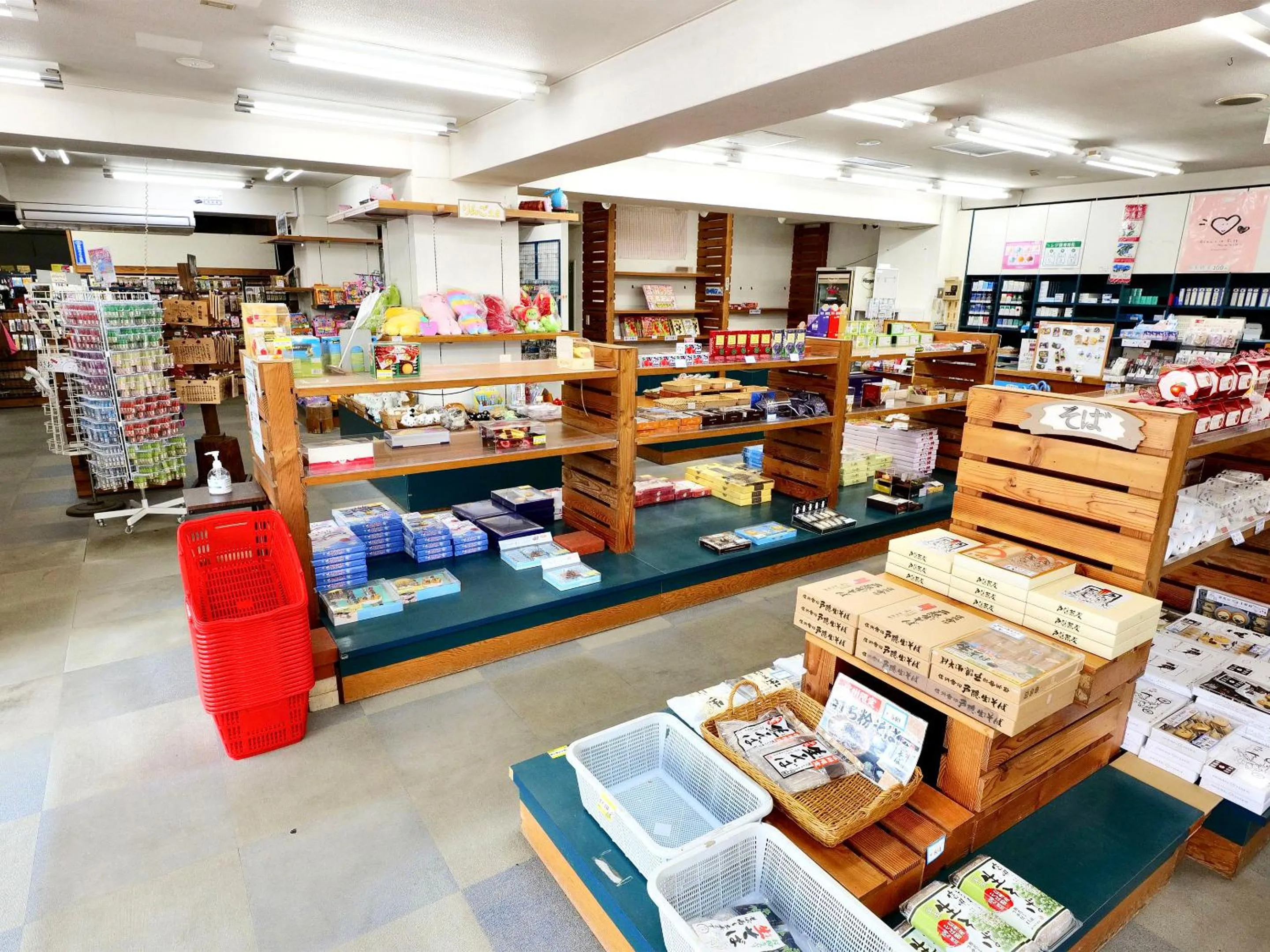 On-site shops in Resort Inn Marion Shinano
