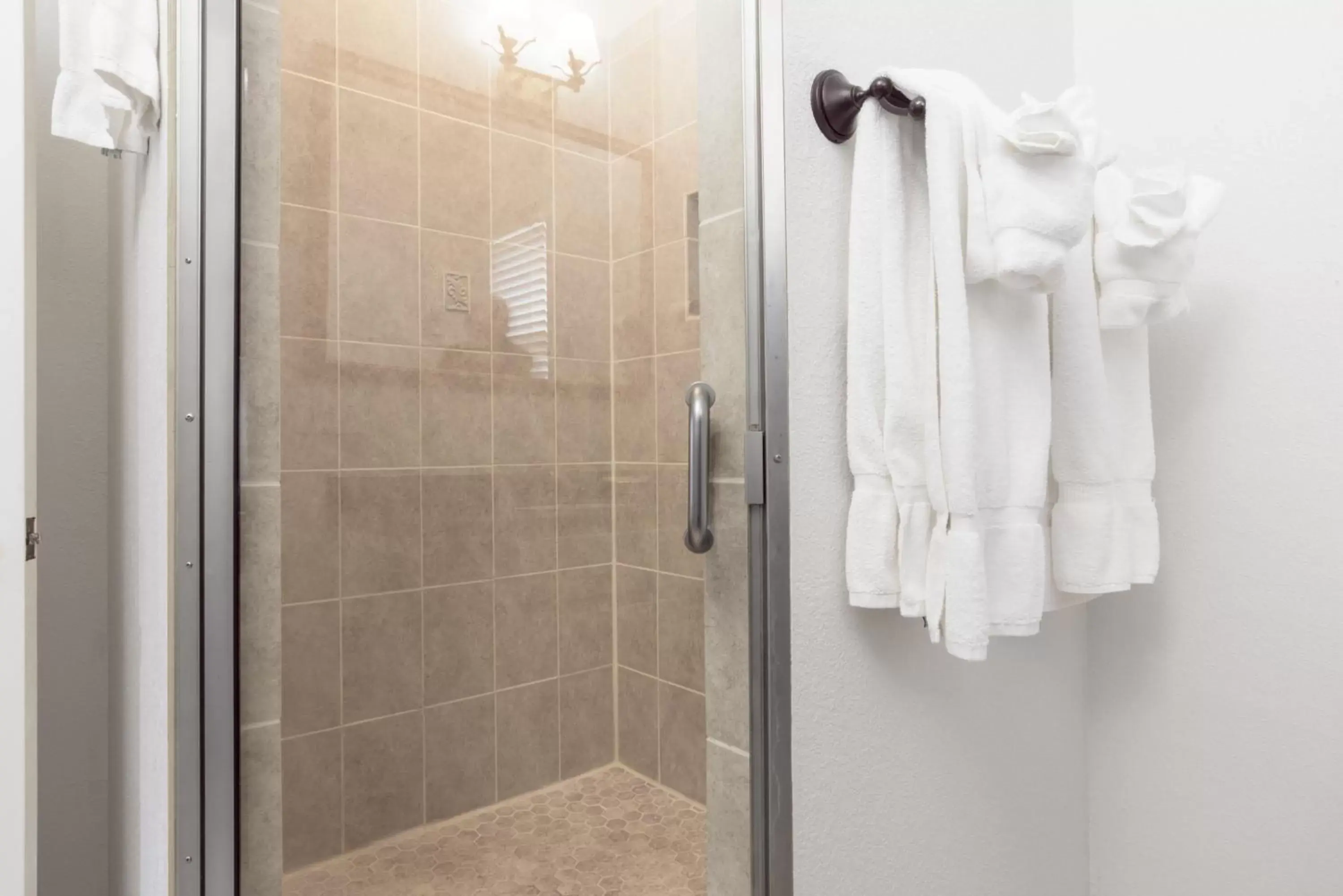 Deluxe King Suite in 27 on Park Boutique Hotel & Venue Deluxe King Suite in 27 on Park Boutique Hotel & Venue