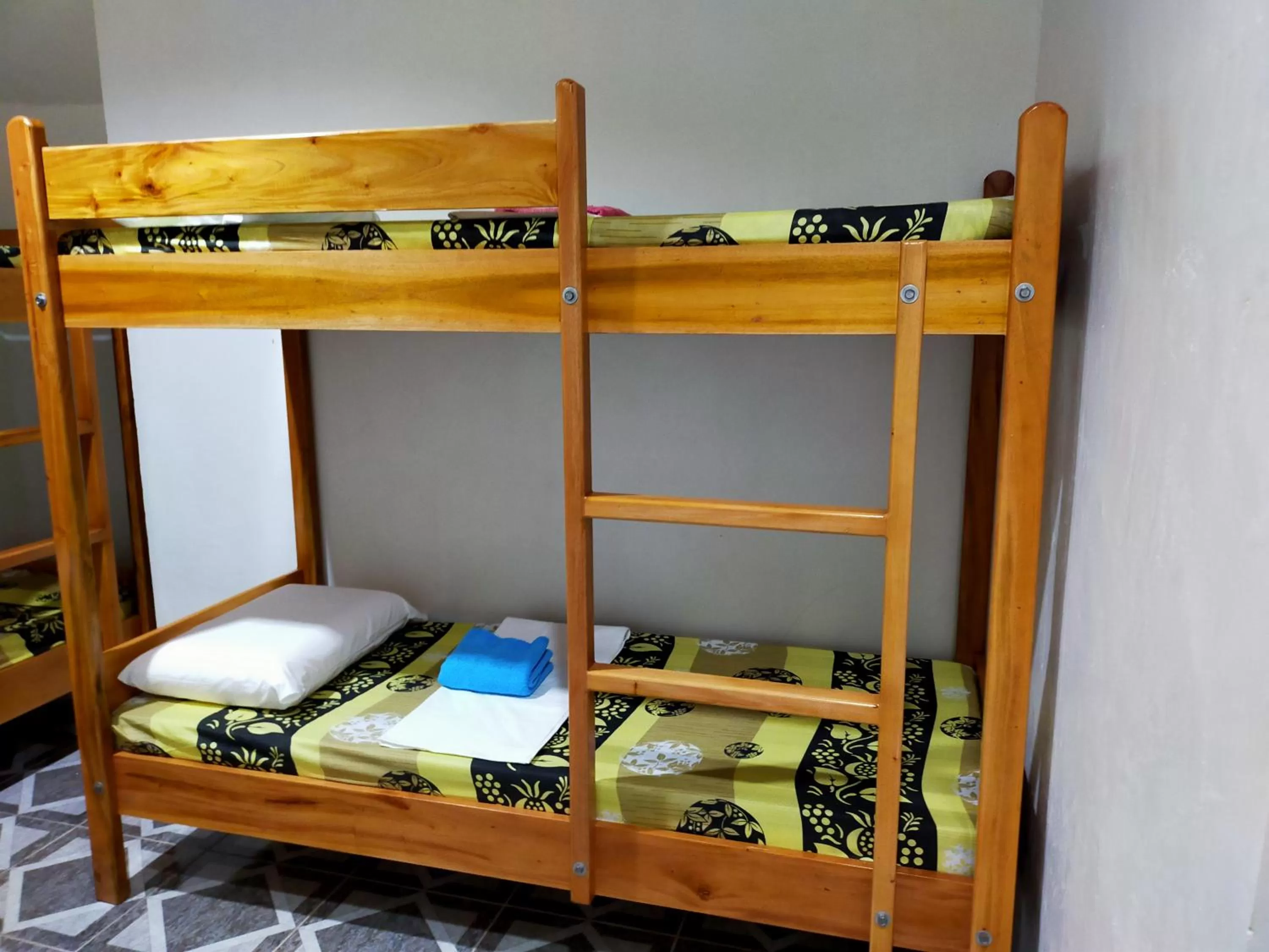 bunk bed in Pacifico Seaside Lodge
