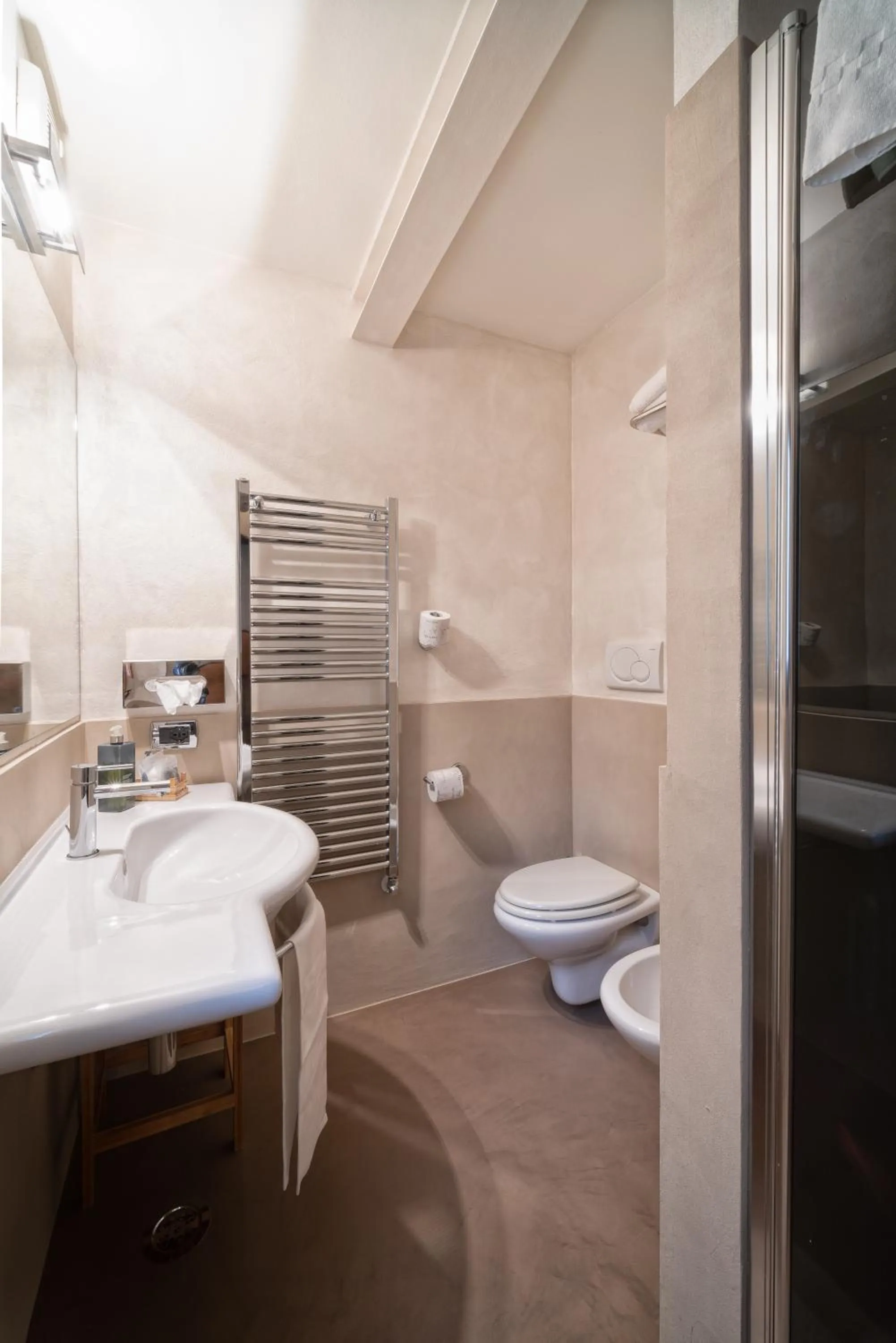 Bathroom in Solo Experience Hotel