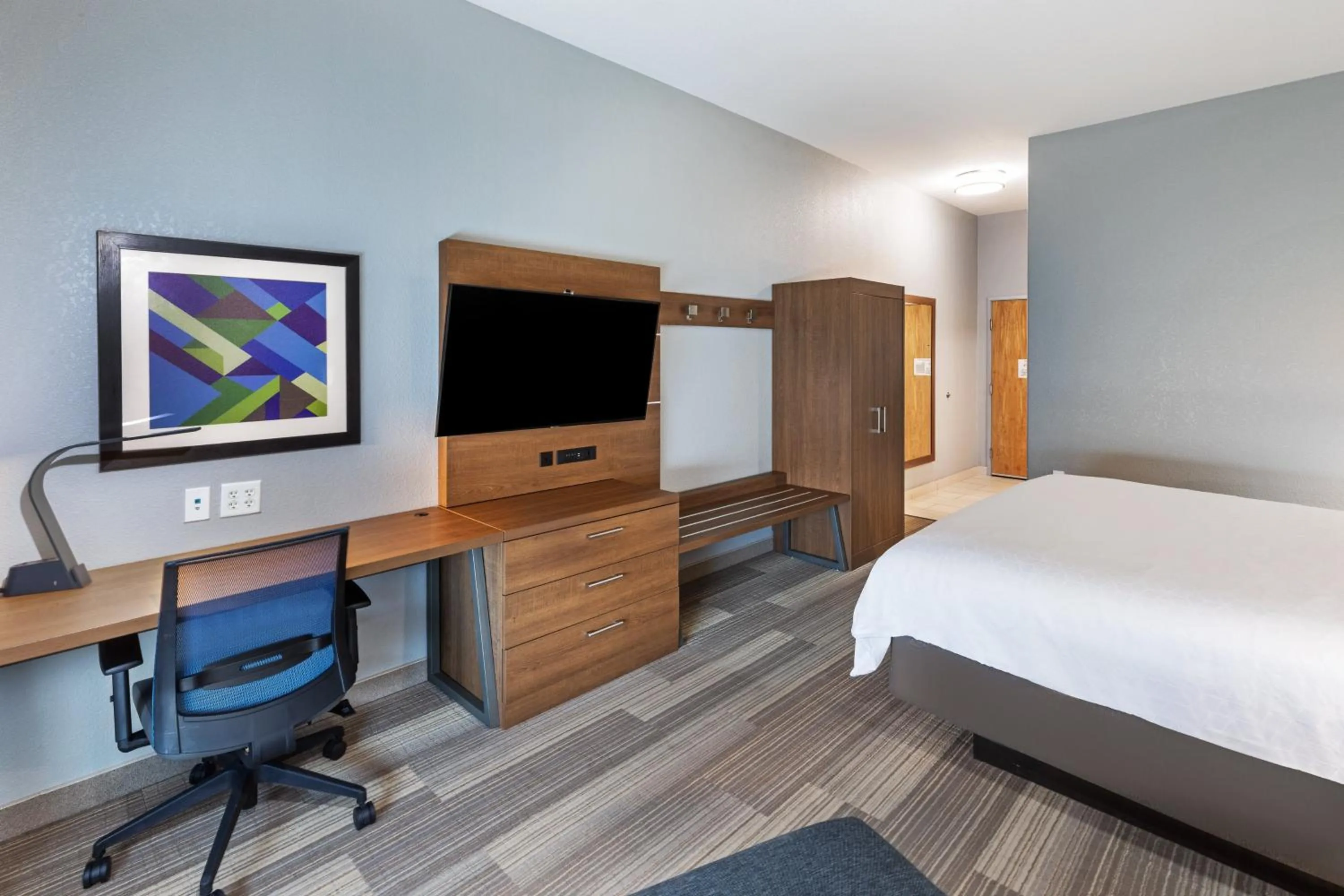 Photo of the whole room, Bed in Holiday Inn Express Hotel & Suites Austin NE-Hutto by IHG