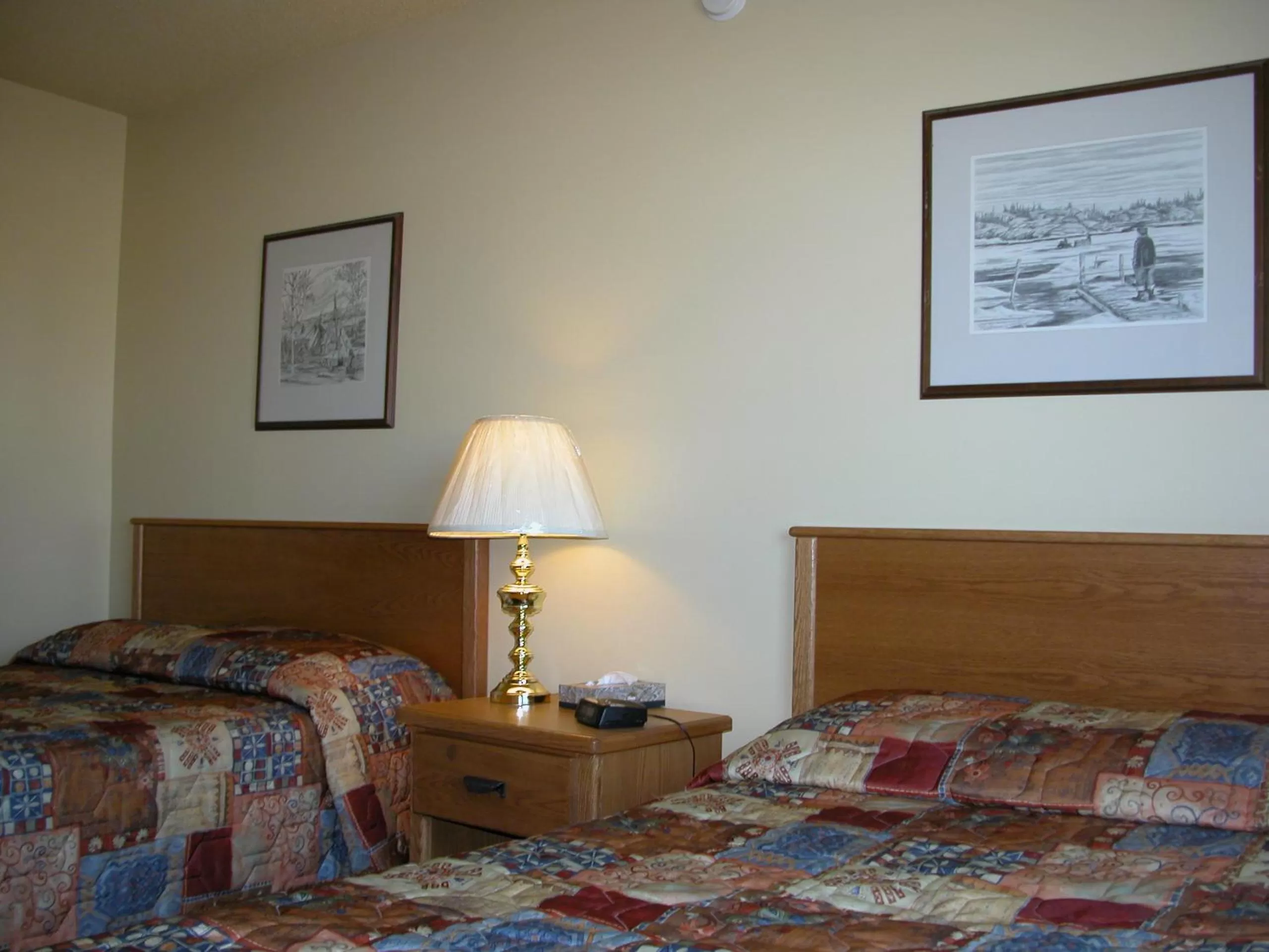 Bed in Discovery Inn