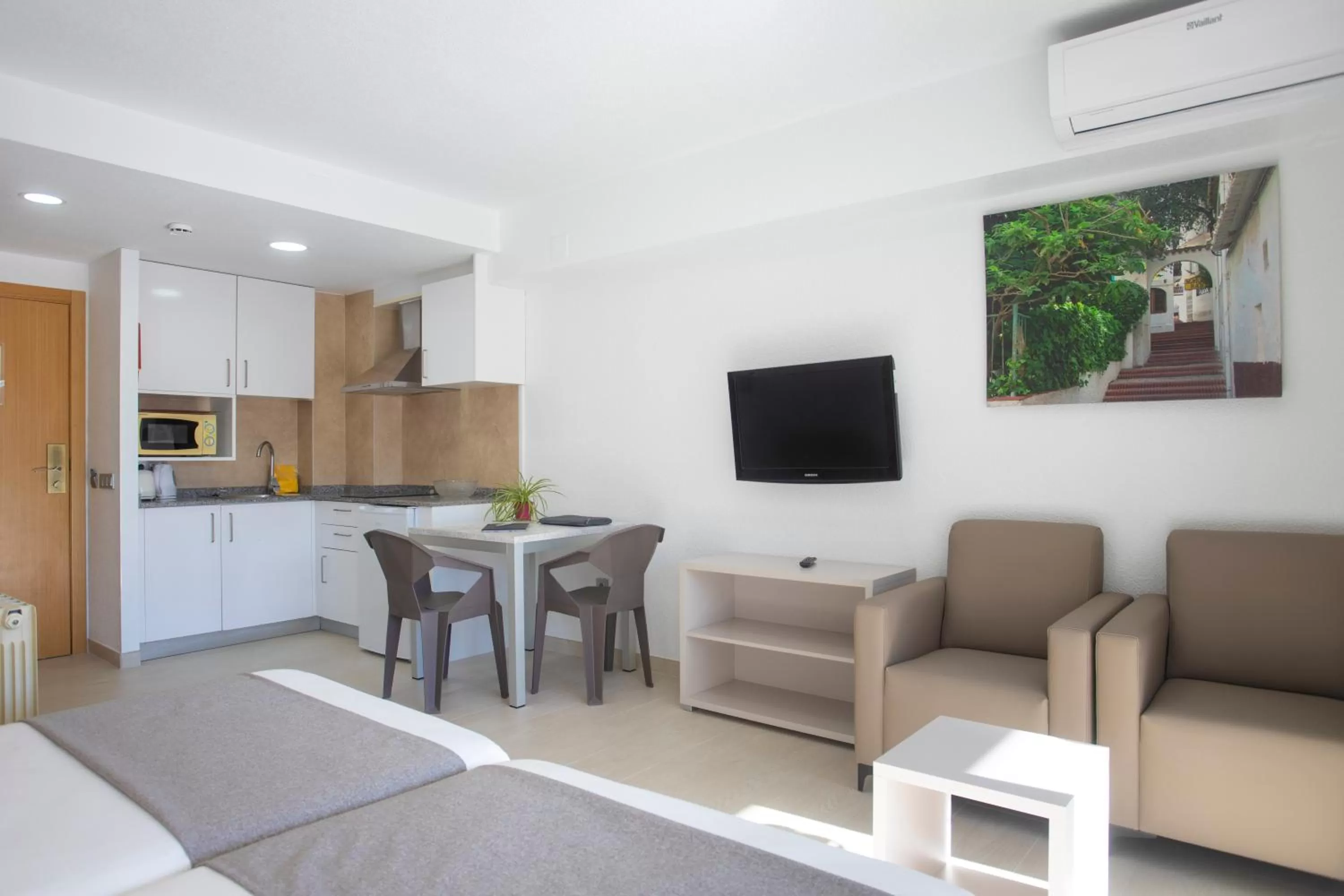 Photo of the whole room in Aparthotel BCL Levante Club