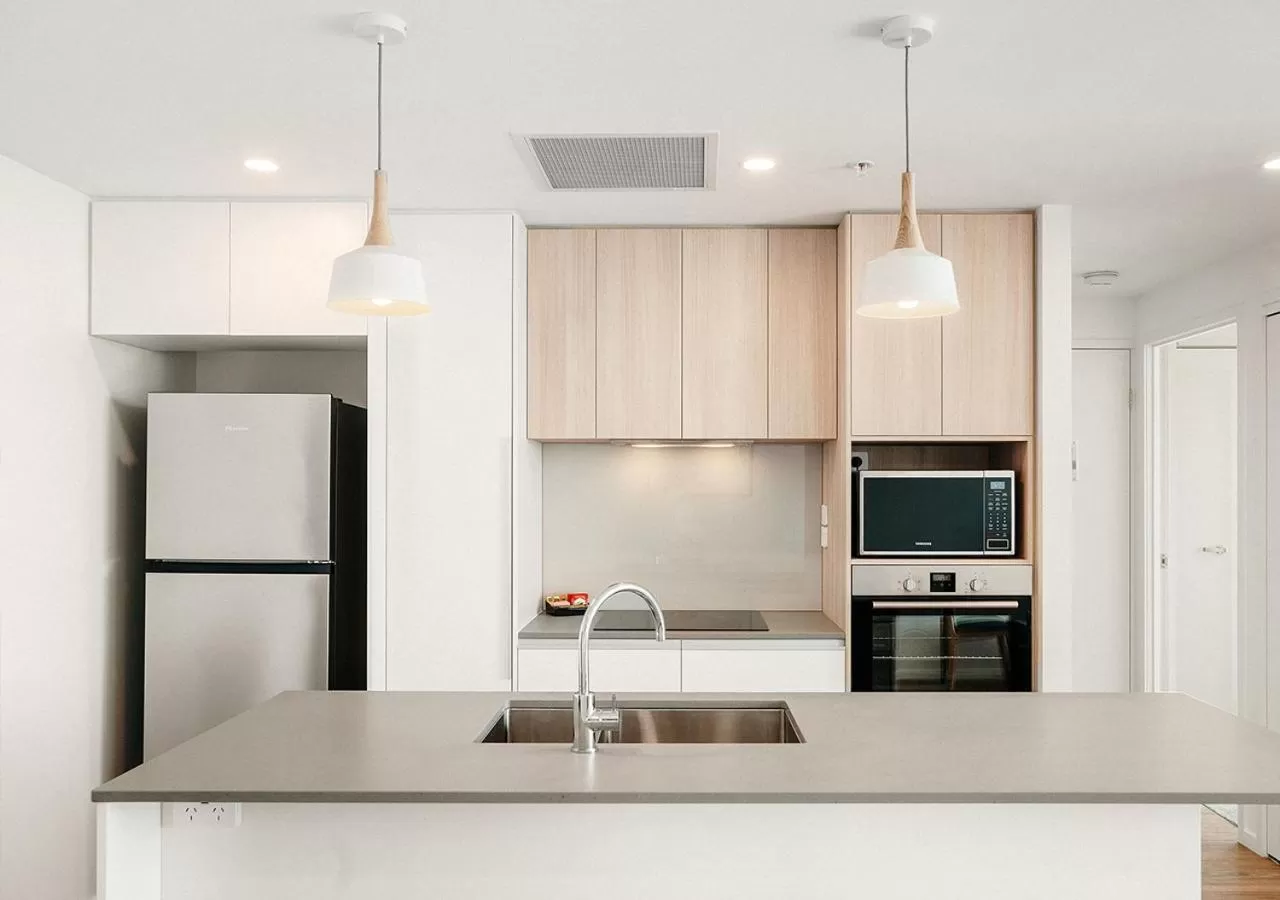 Coffee/tea facilities in Rambla at Perry House