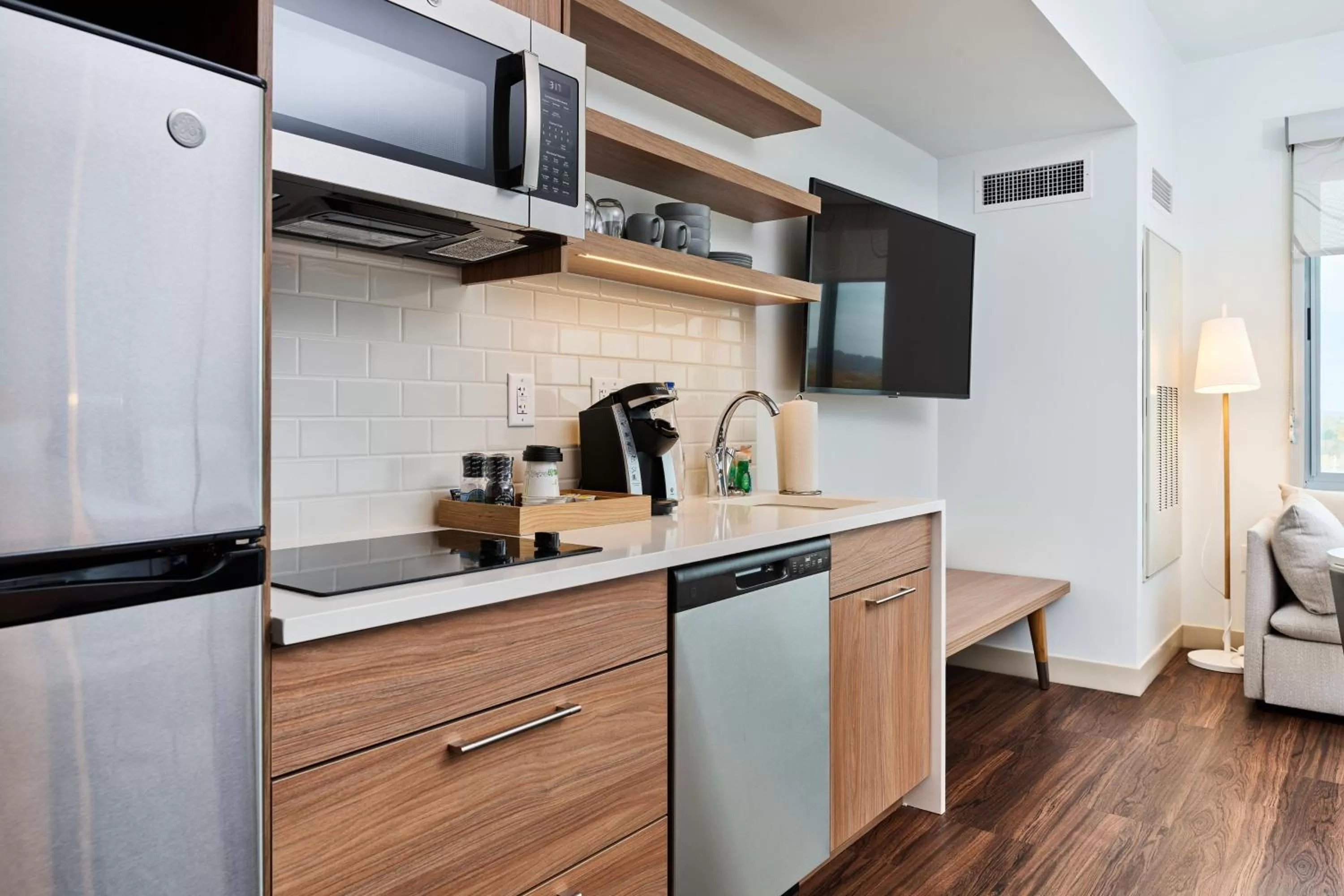 Kitchen or kitchenette in Element Chattanooga East