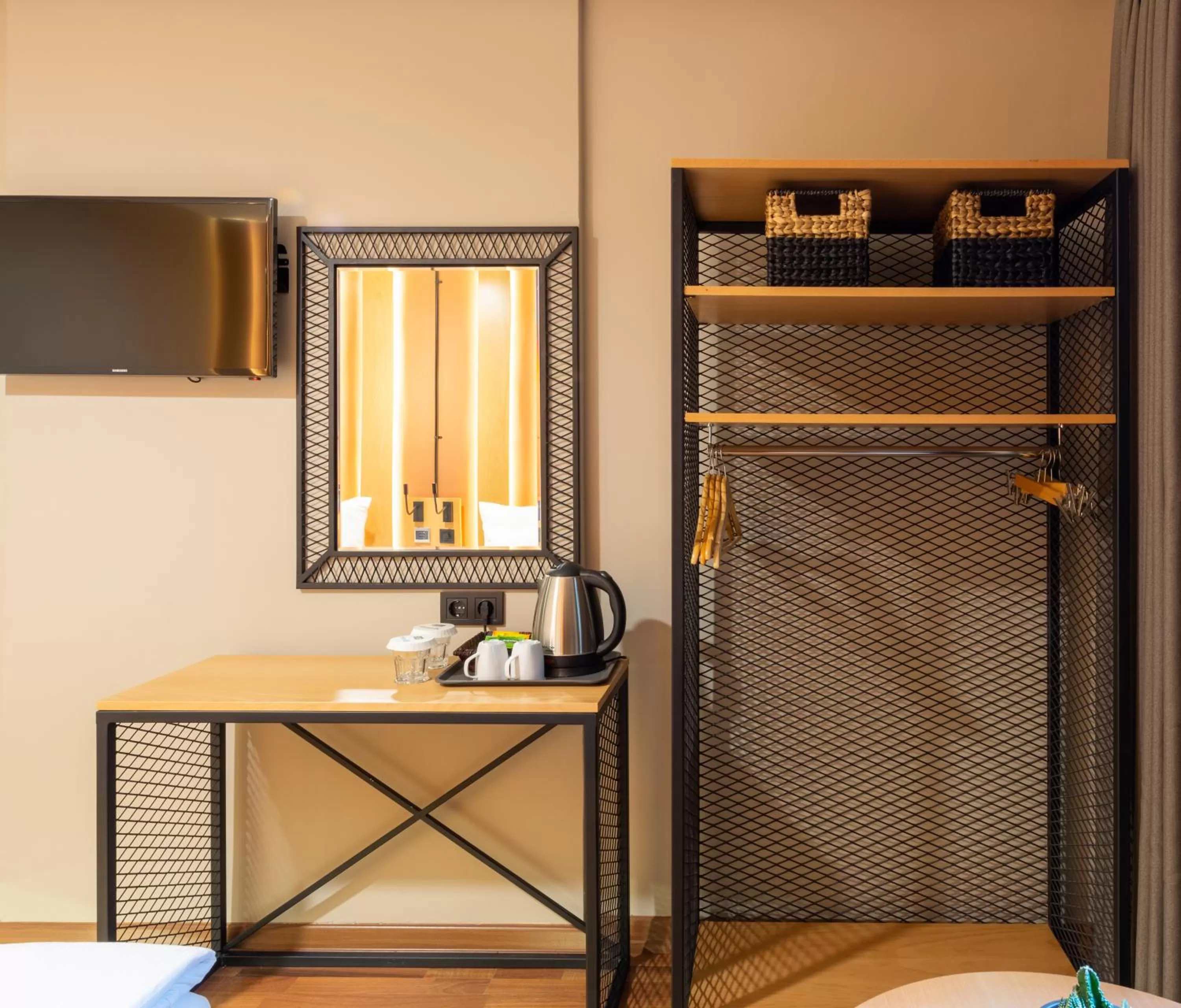 wardrobe in Antik Hotel Istanbul