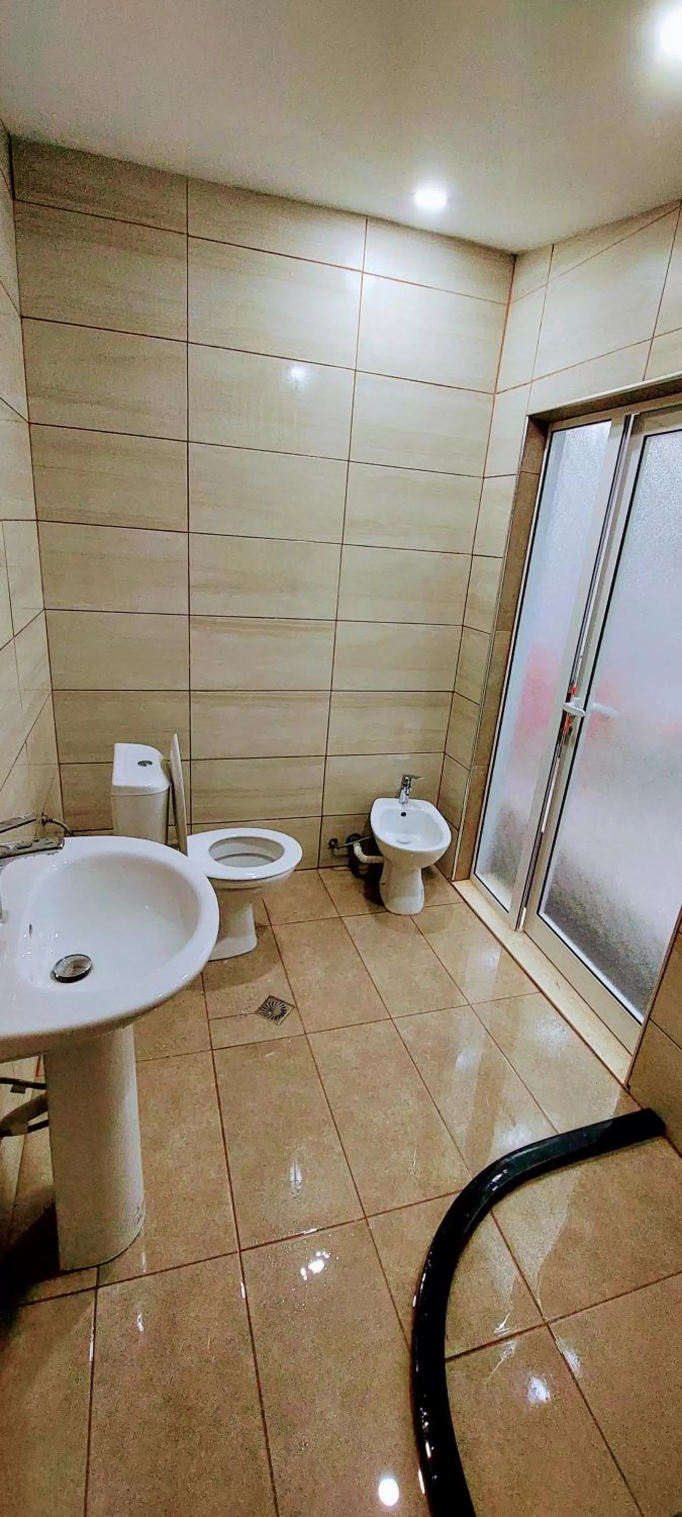 Bathroom in CityCenterHotel Shkoder