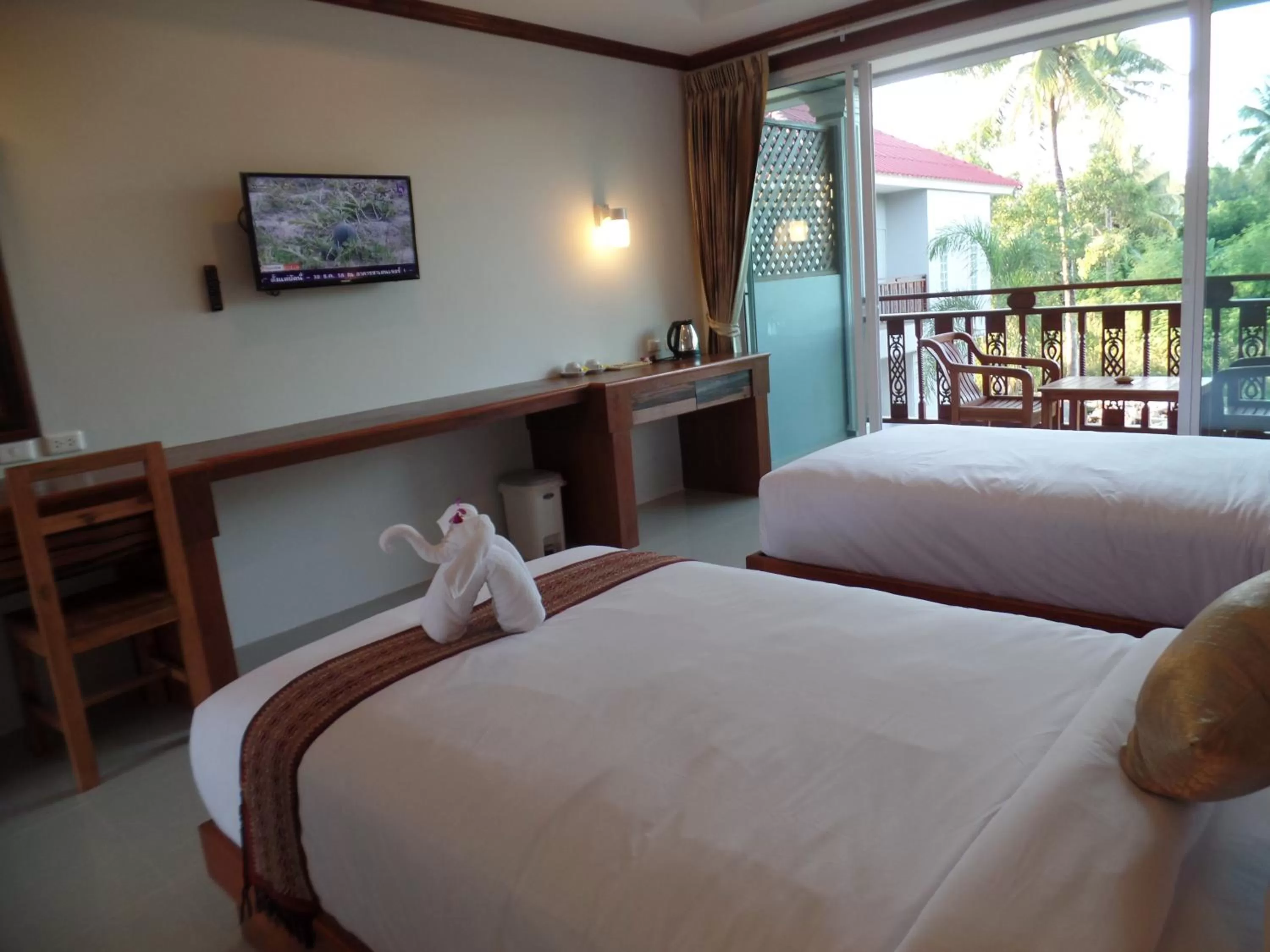 Bedroom, Bed in Pratum Resort