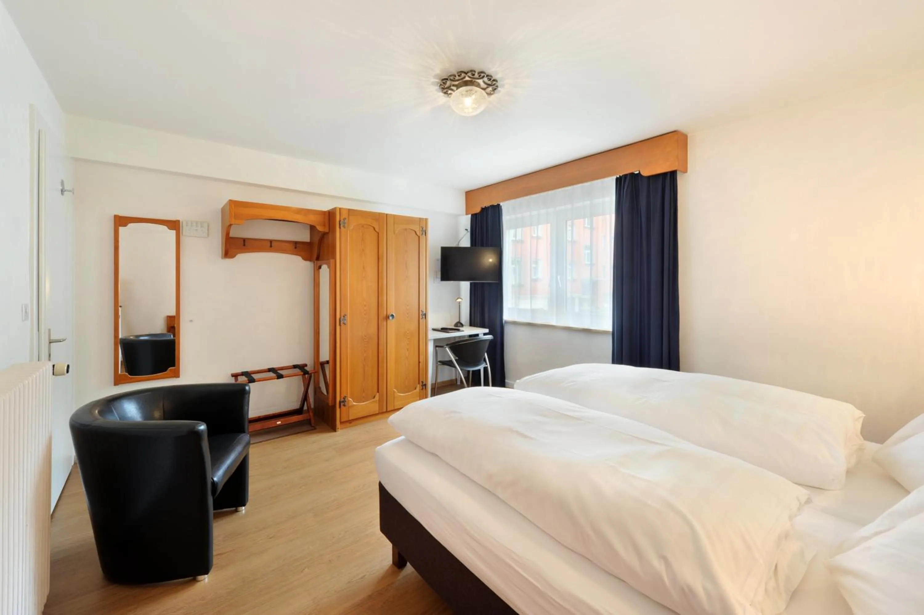 Bedroom, Bed in Hotel Dischma