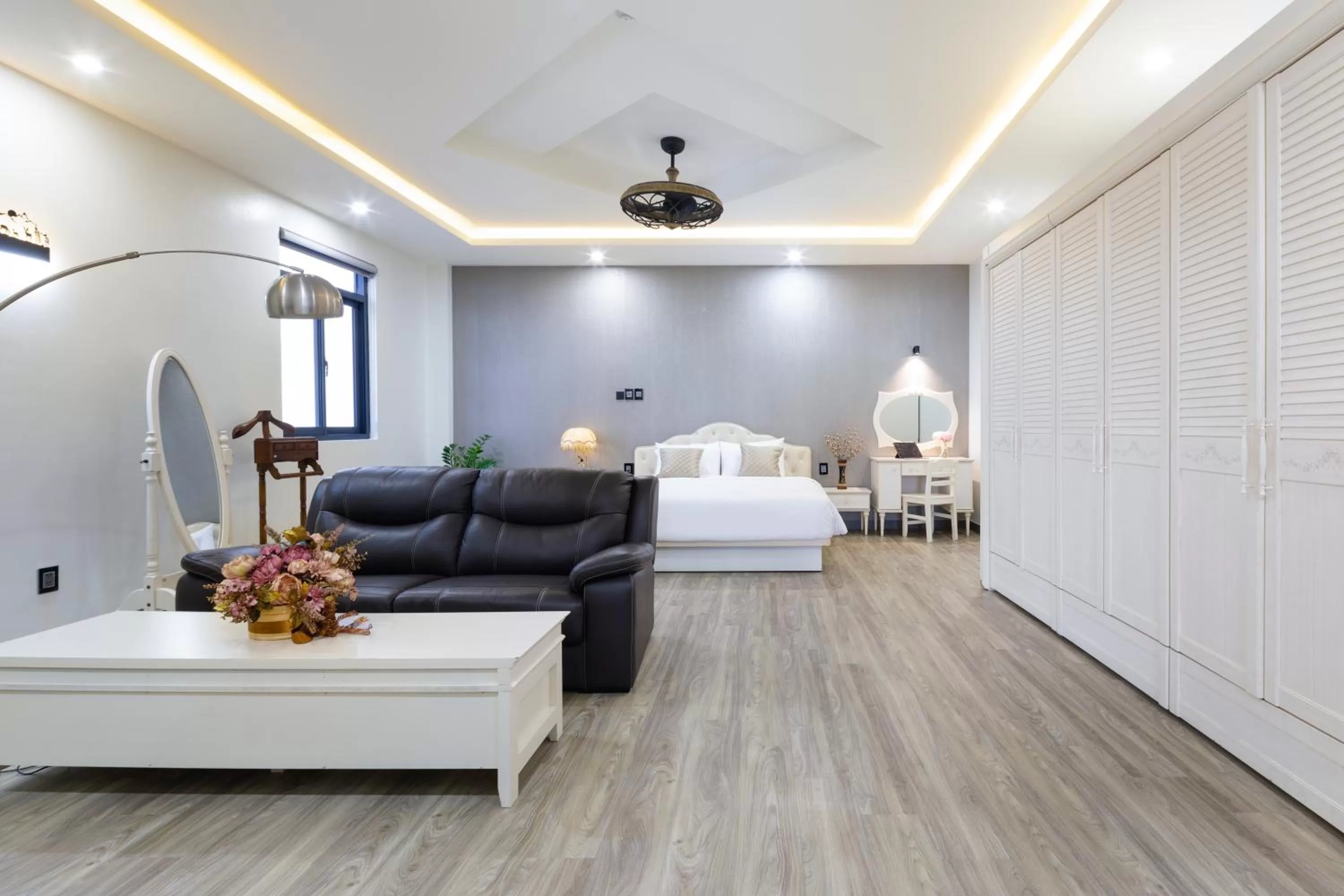 Bed in LARA HOTEL LONG XUYÊN