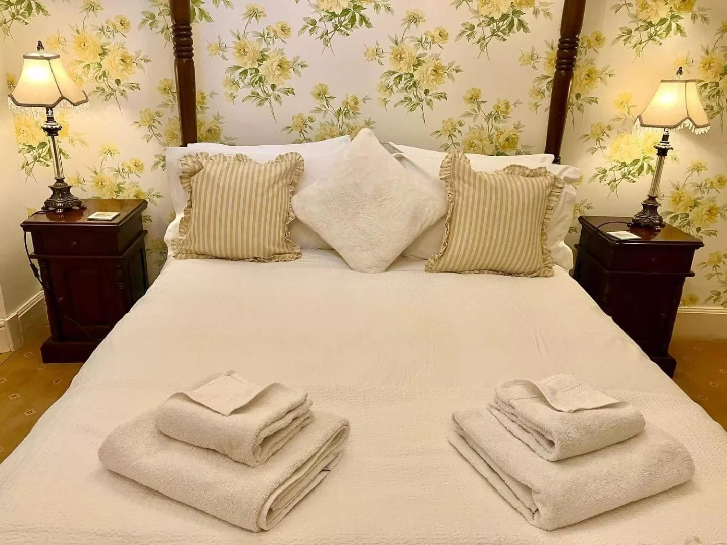 Bed in Storrs Gate House